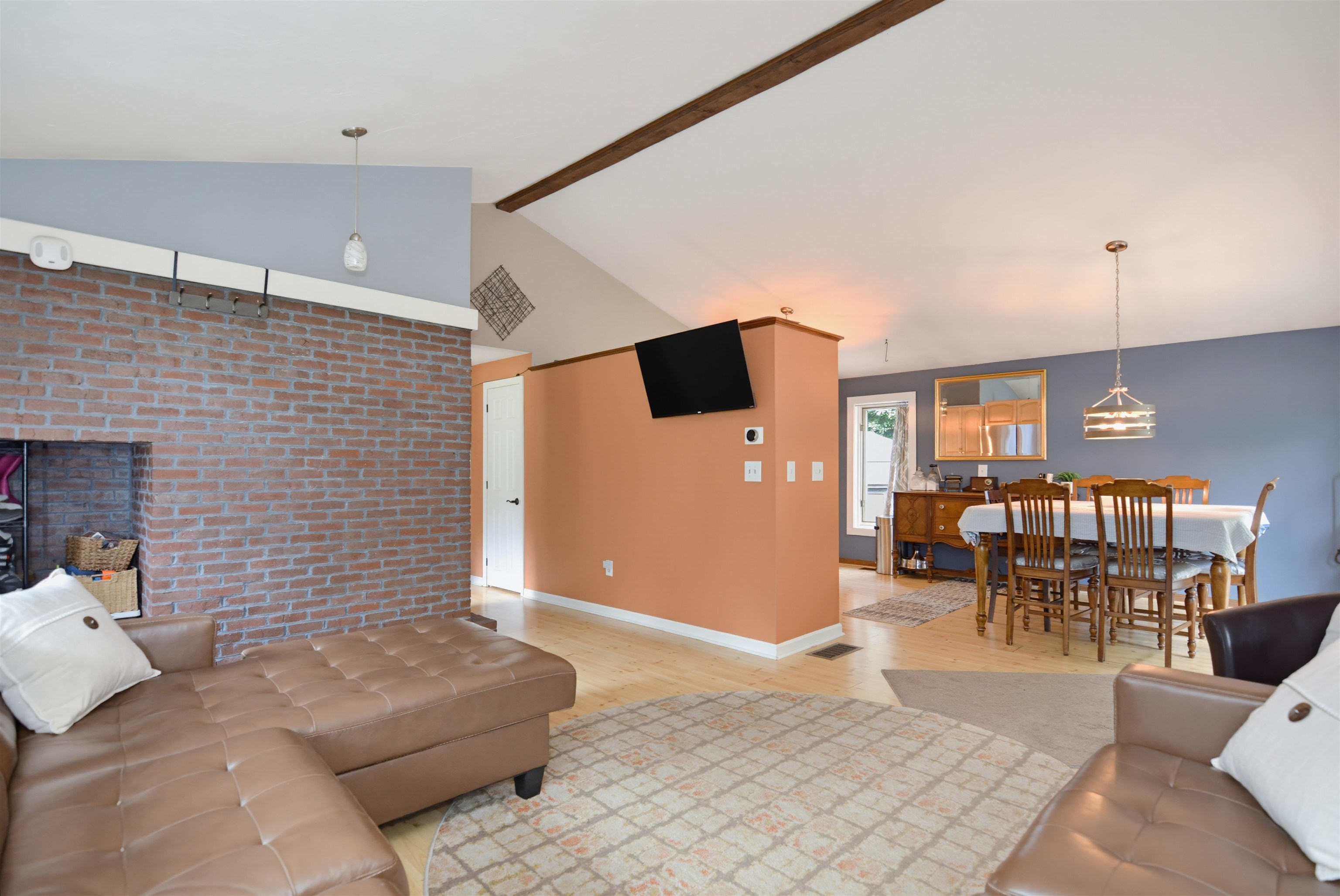 33 Redfield Circle Property Photo 6