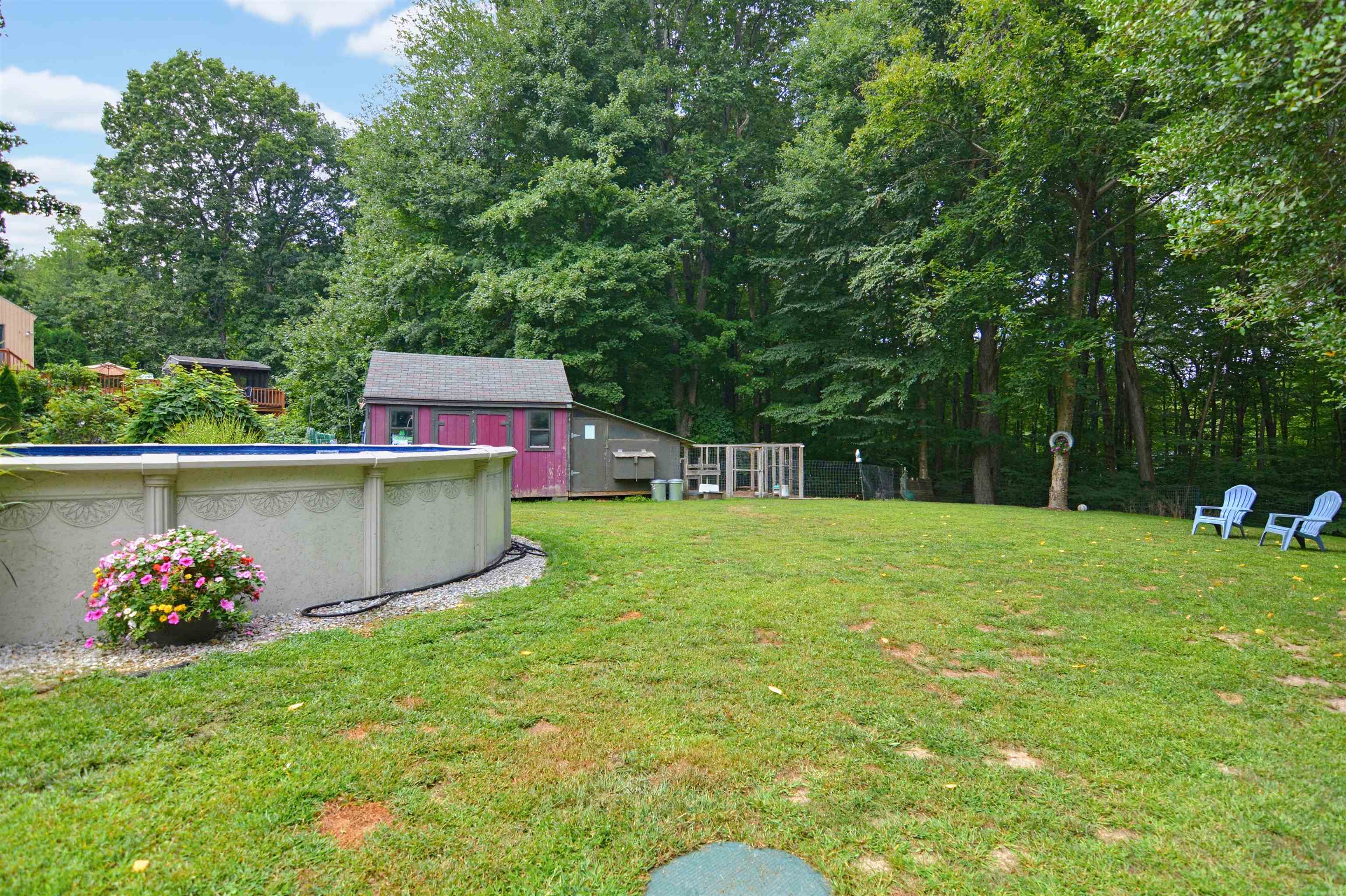 33 Redfield Circle Property Photo 25