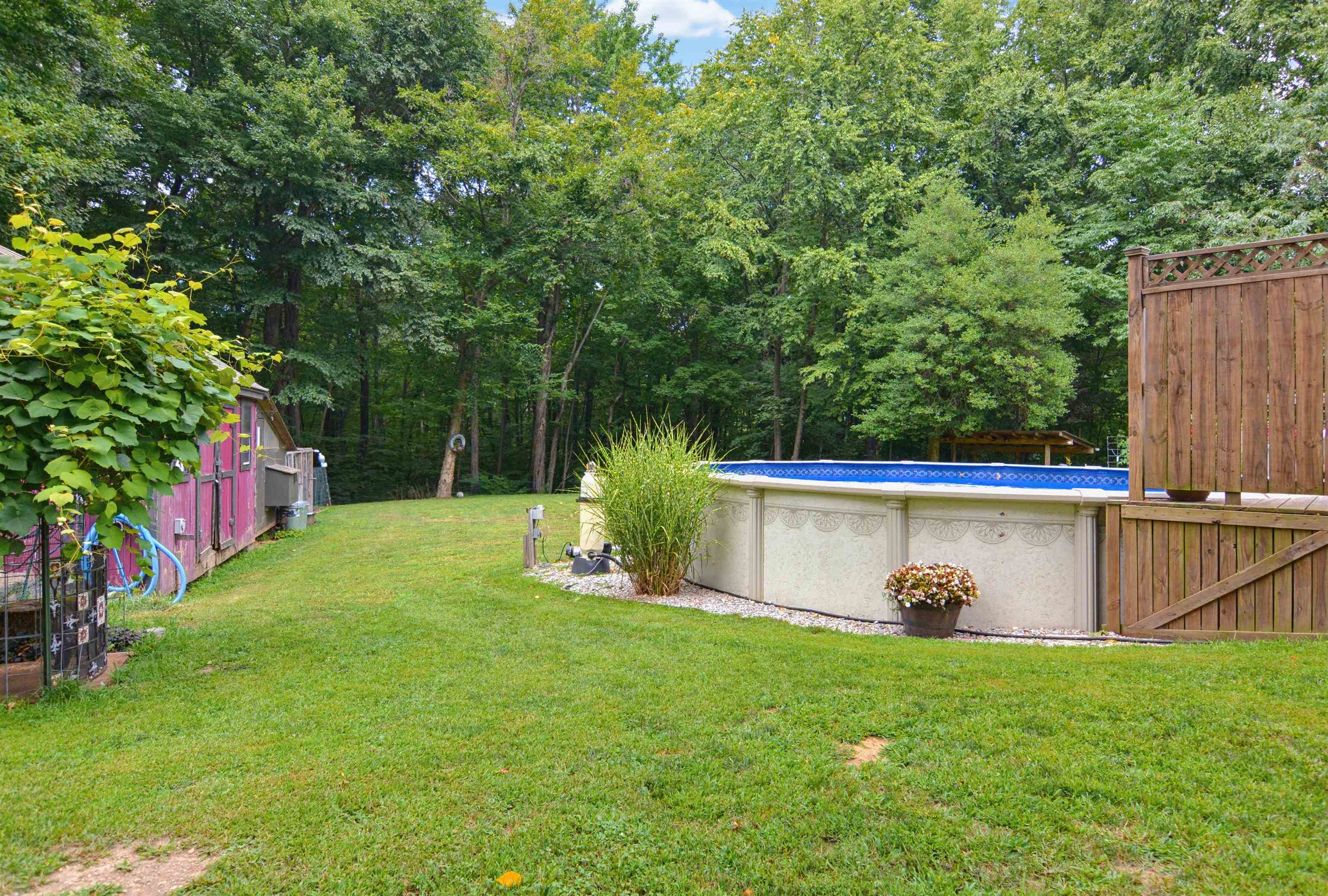 33 Redfield Circle Property Photo 26