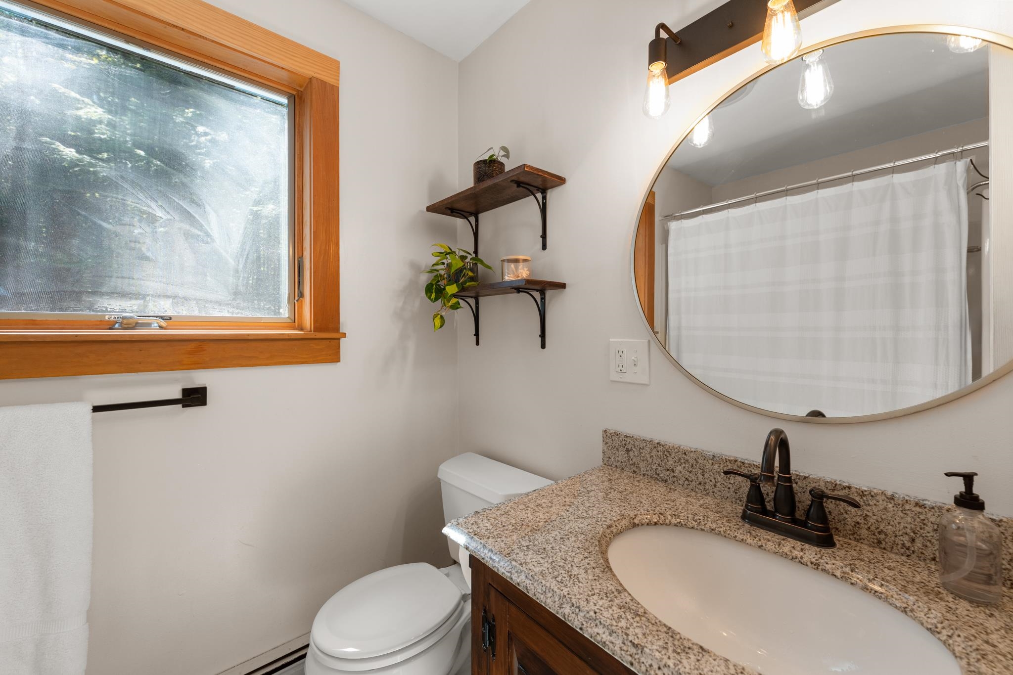 917 Washburn Road Property Photo 32