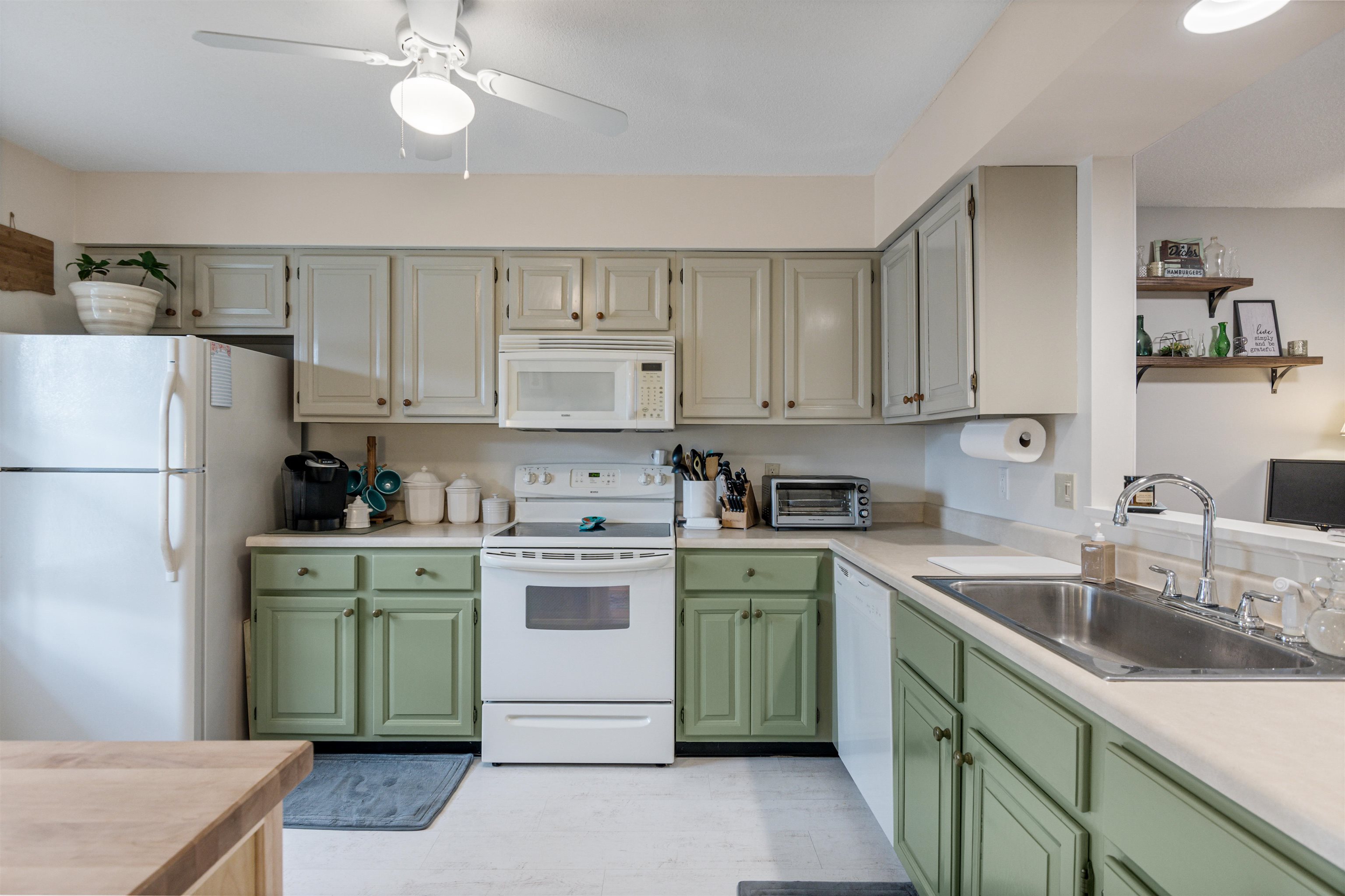 60 Brickyard Road Property Photo 5