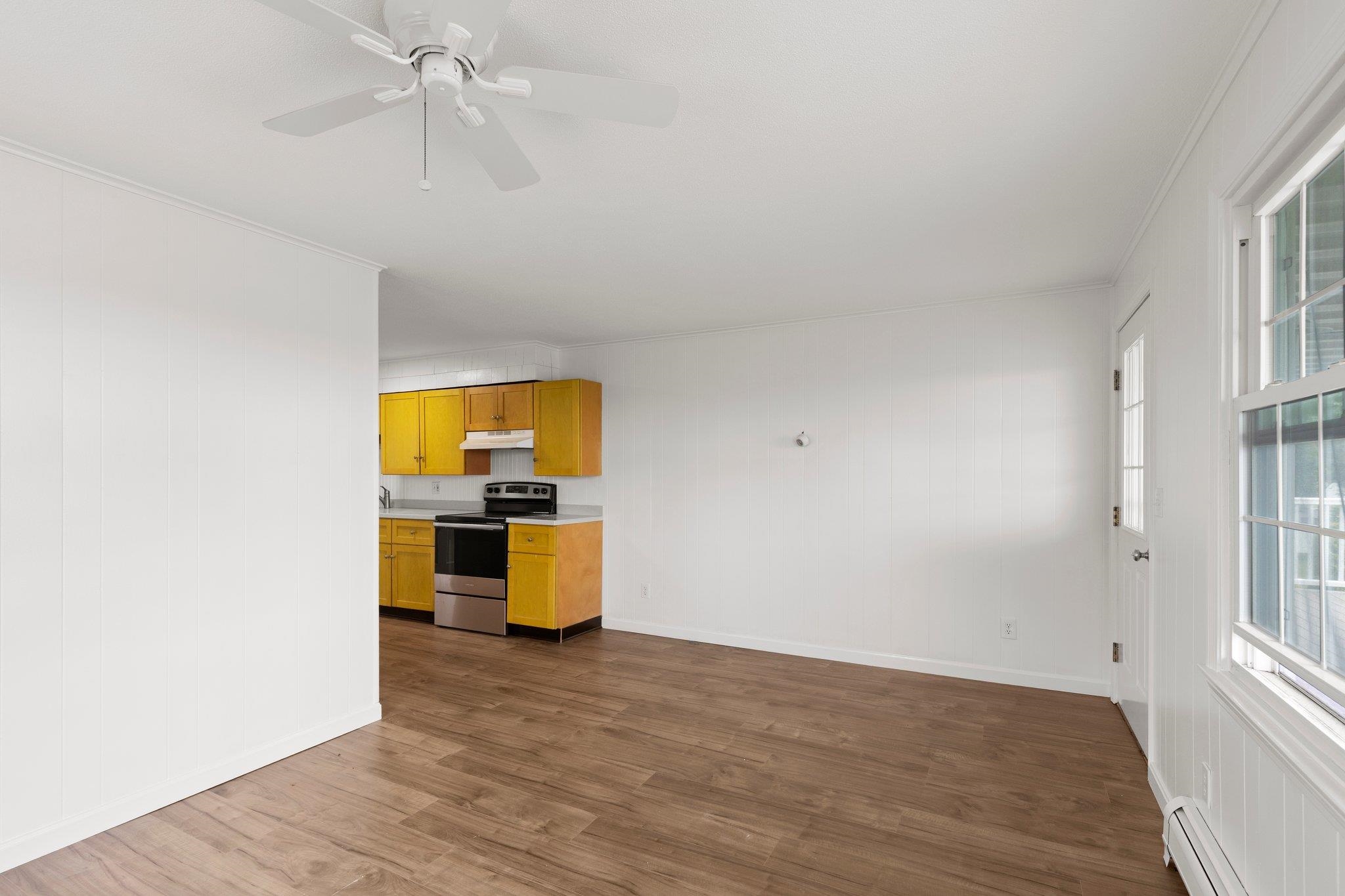 497 Winnacunnet Road Property Photo 12