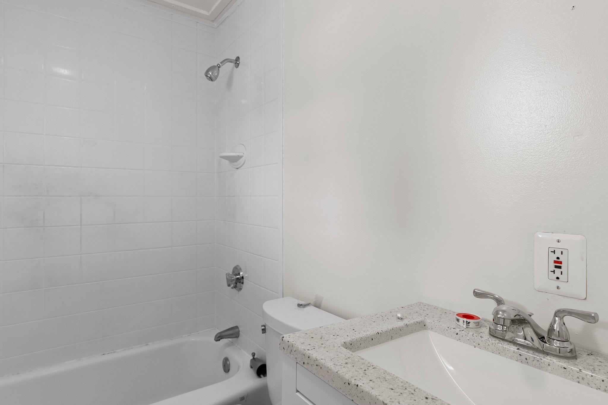 497 Winnacunnet Road Property Photo 19