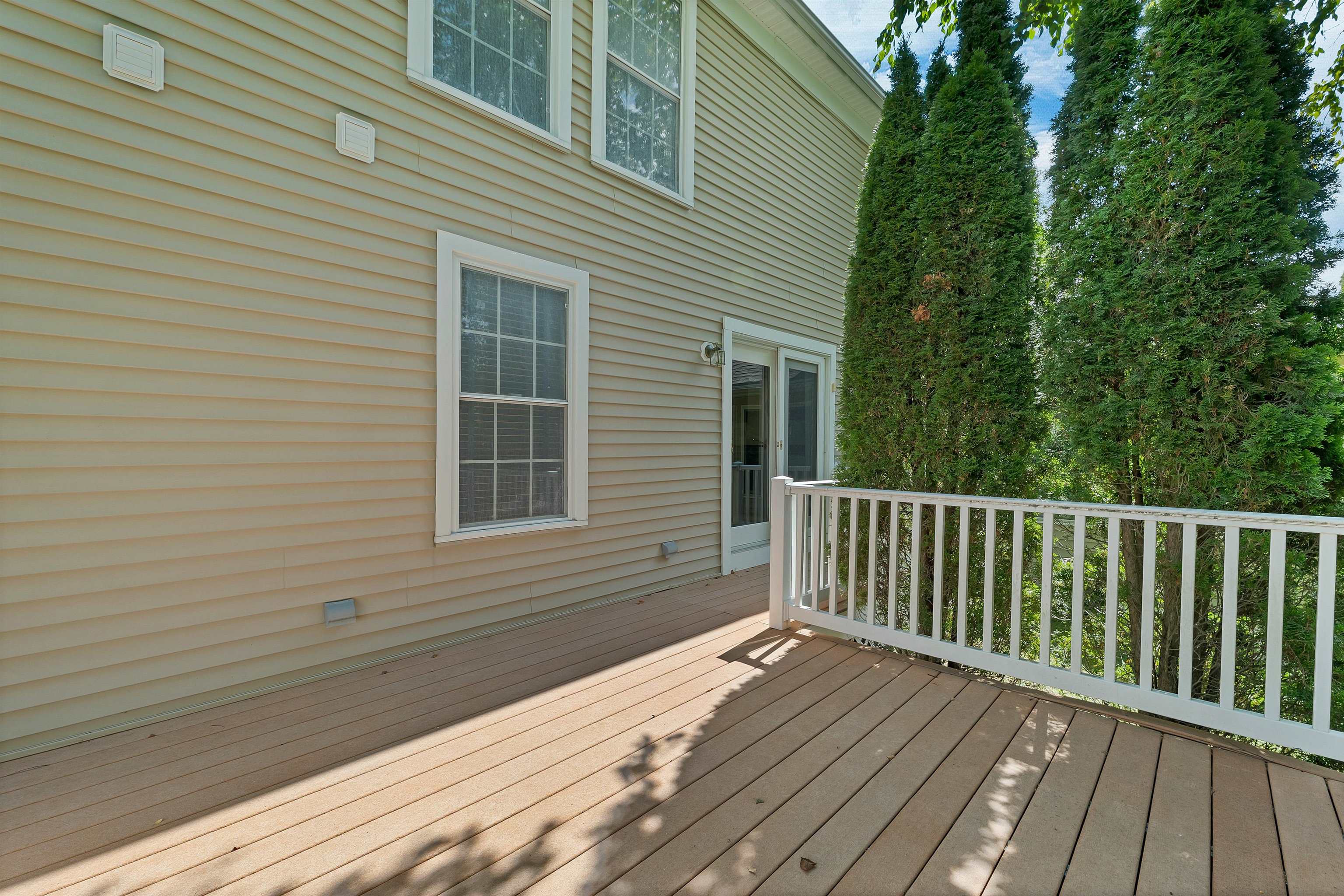 16 Abbey Lane Property Photo 13