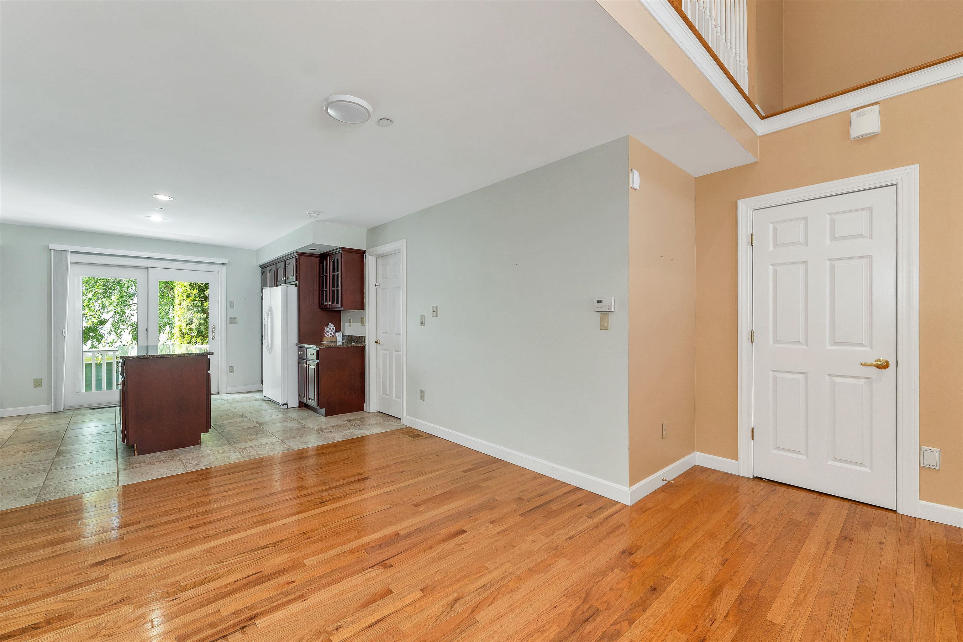 16 Abbey Lane Property Photo 17