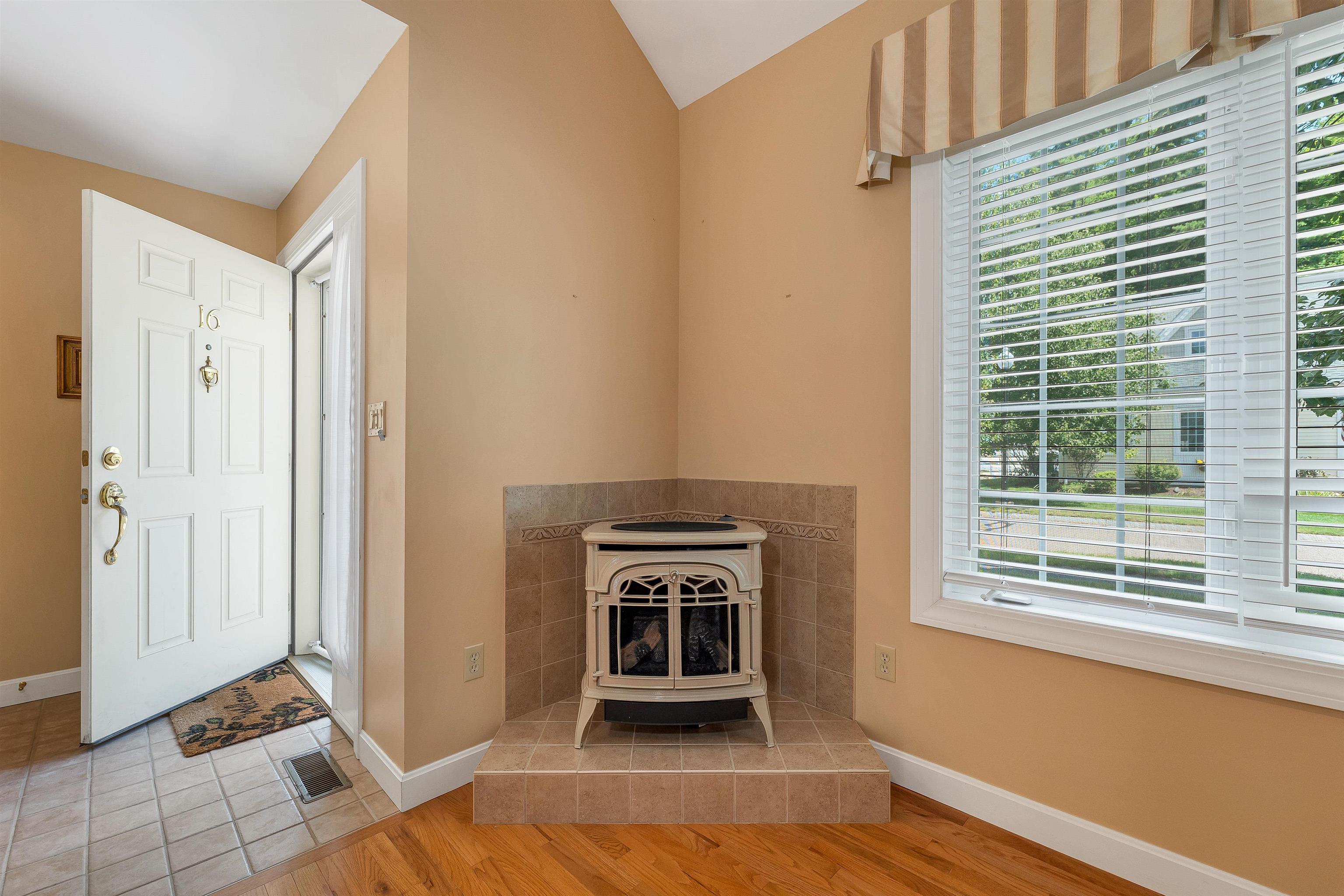 16 Abbey Lane Property Photo 23