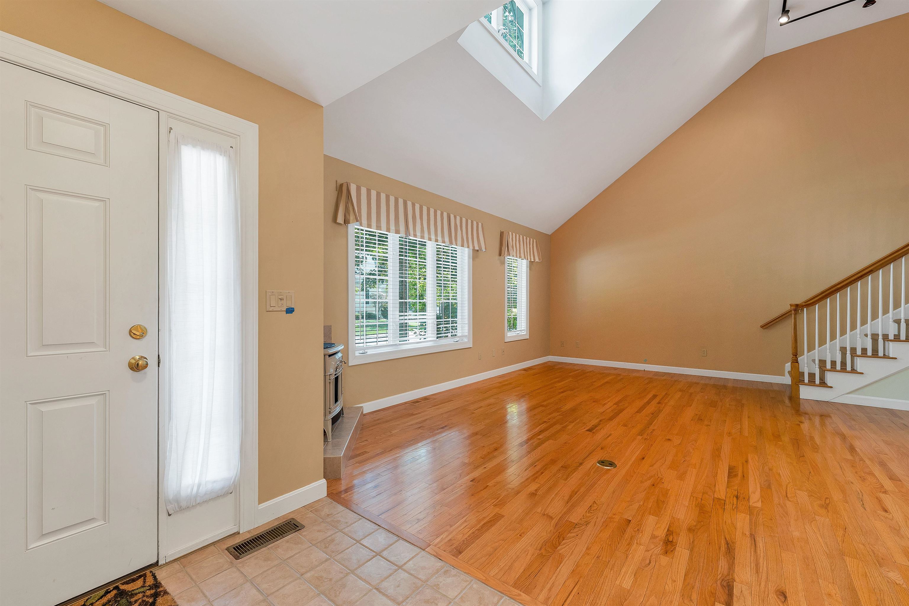 16 Abbey Lane Property Photo 24