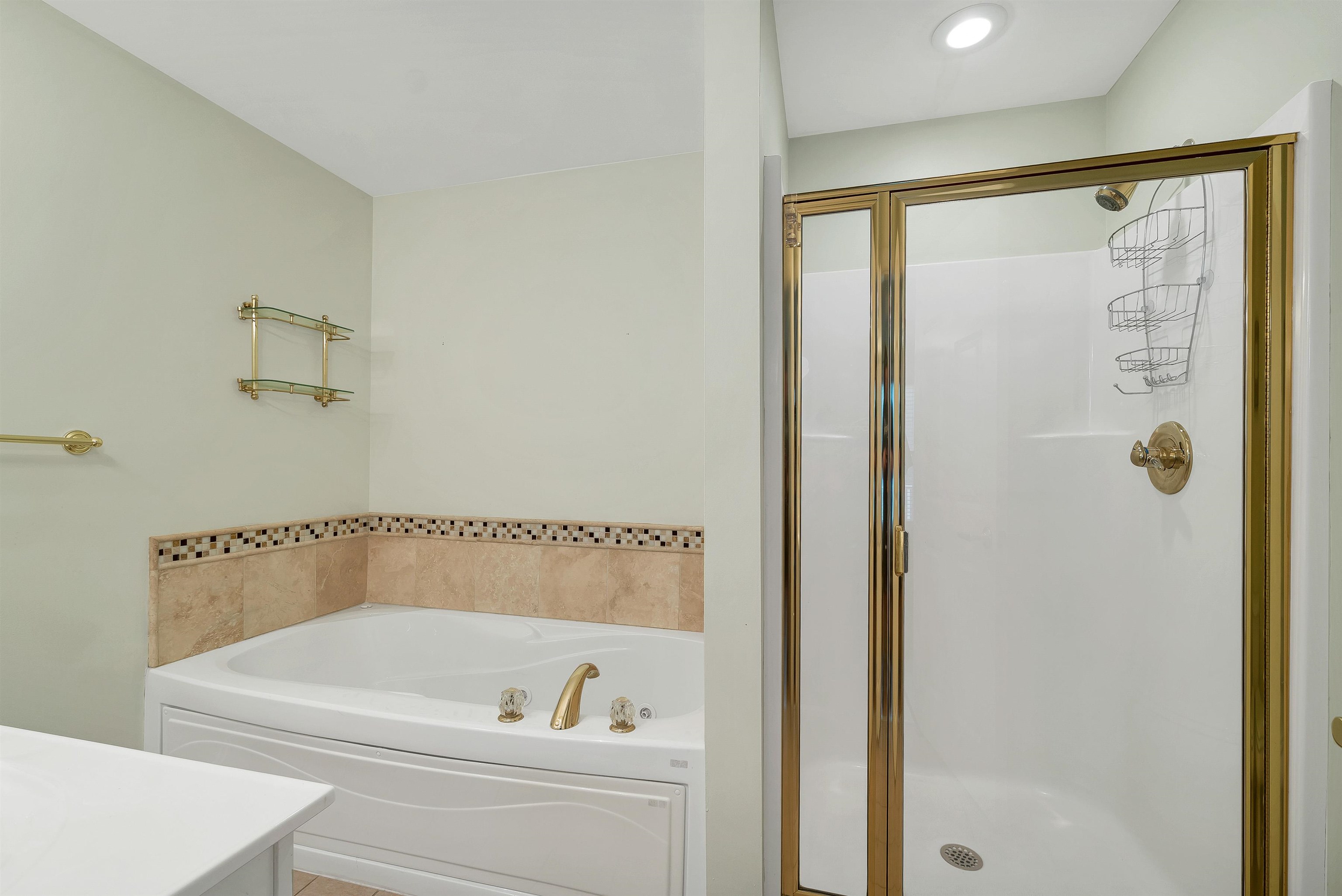 16 Abbey Lane Property Photo 32