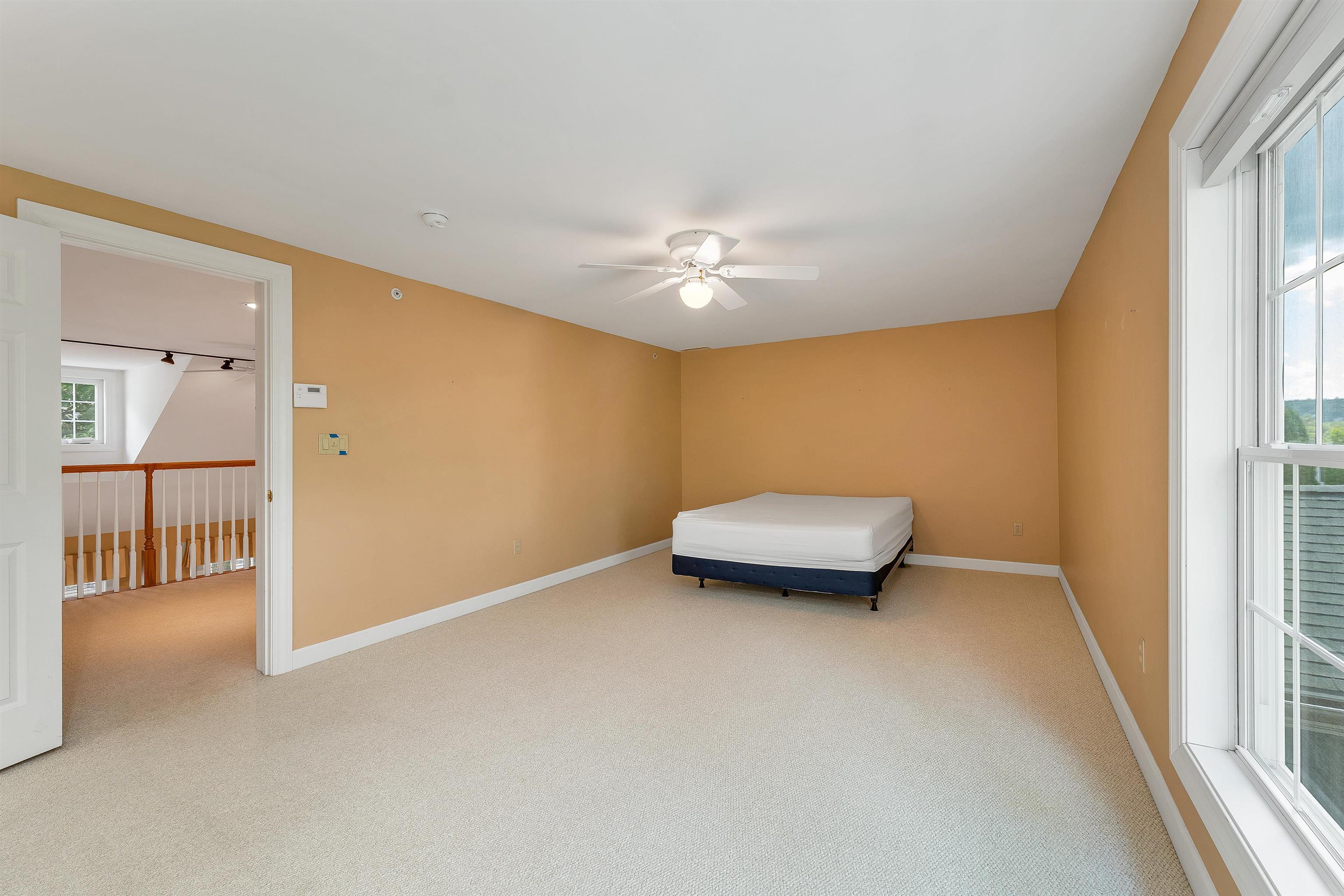 16 Abbey Lane Property Photo 42