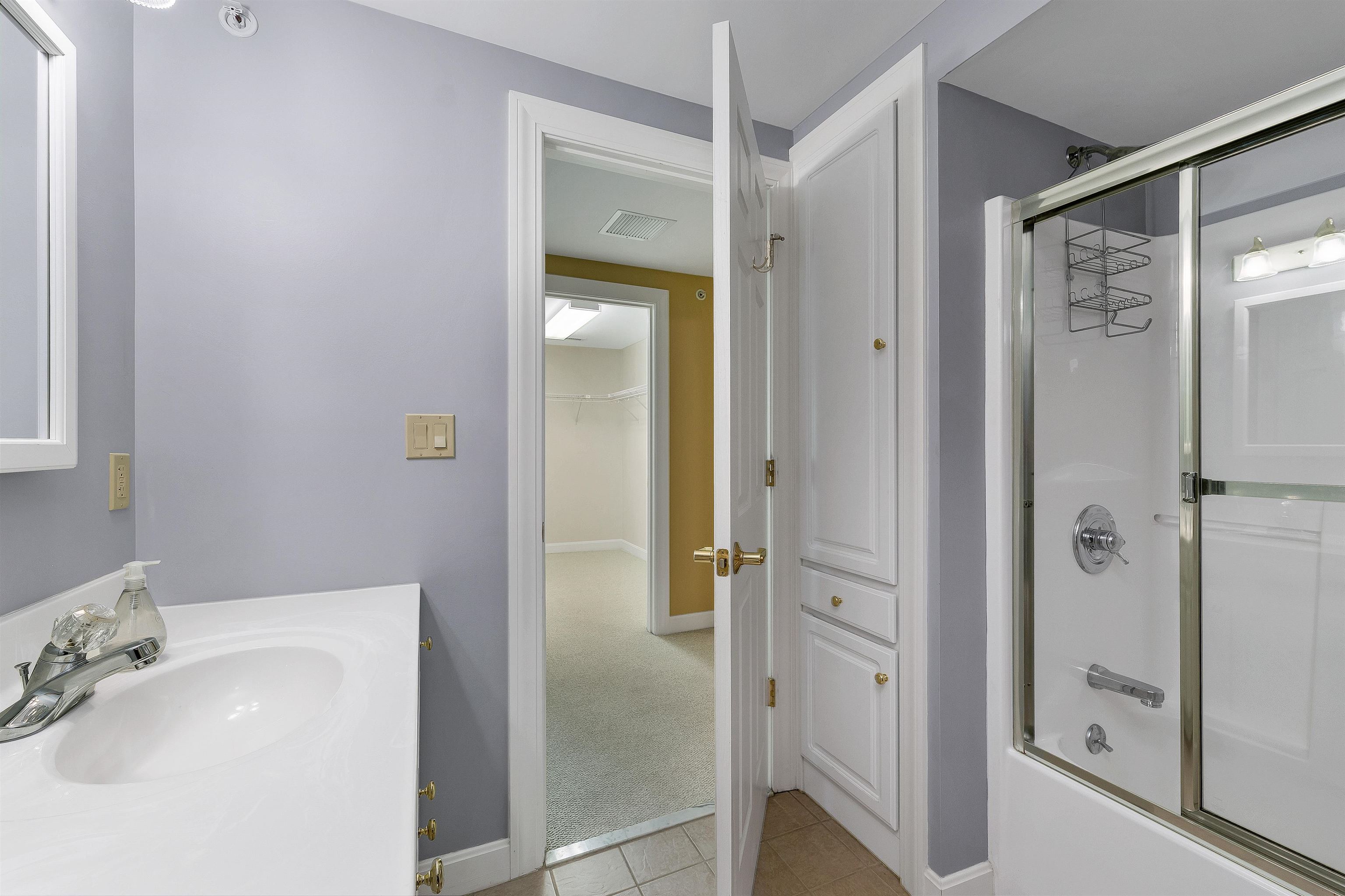 16 Abbey Lane Property Photo 47