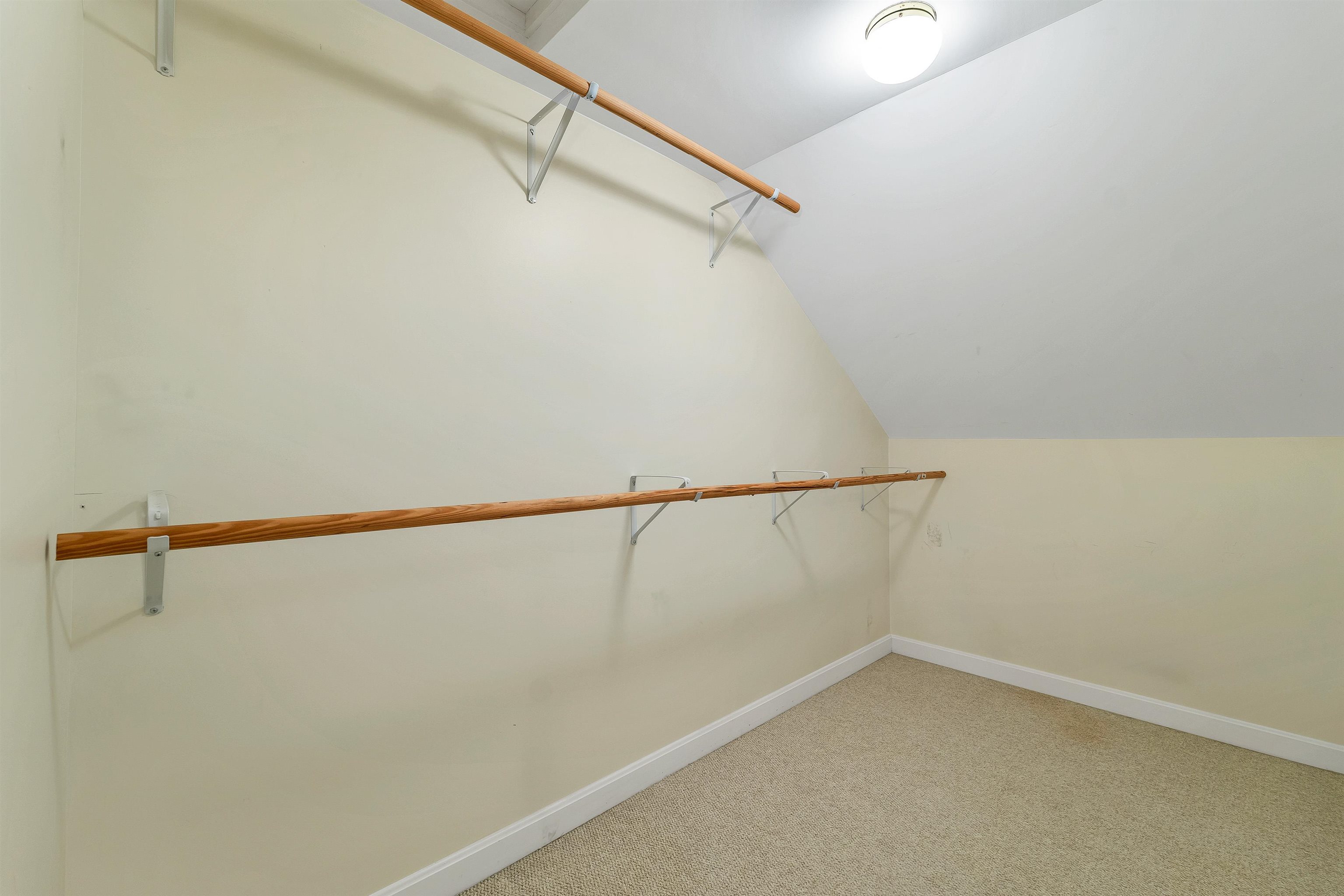 16 Abbey Lane Property Photo 51