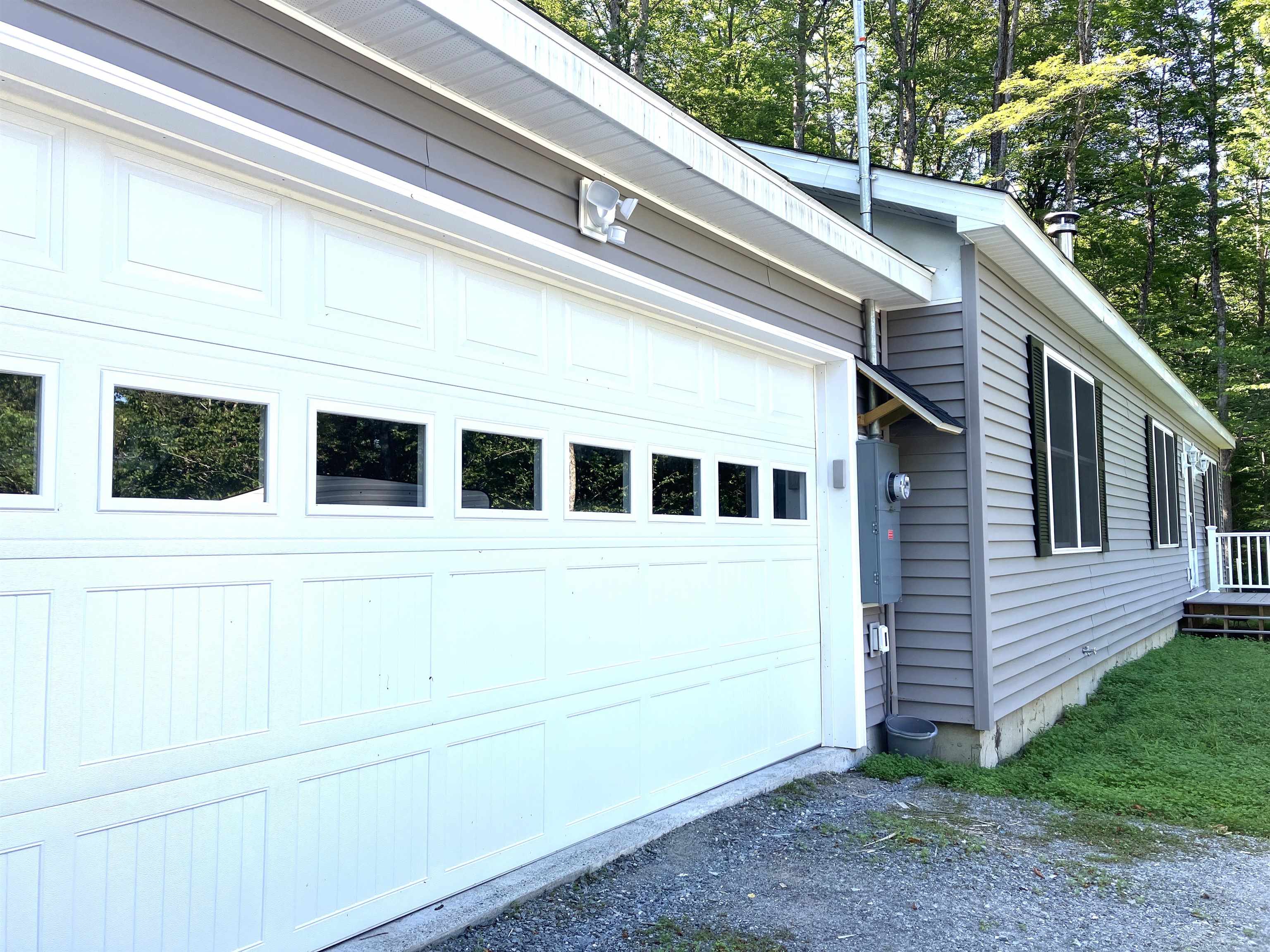 47 Upper Howes Road Property Photo 1