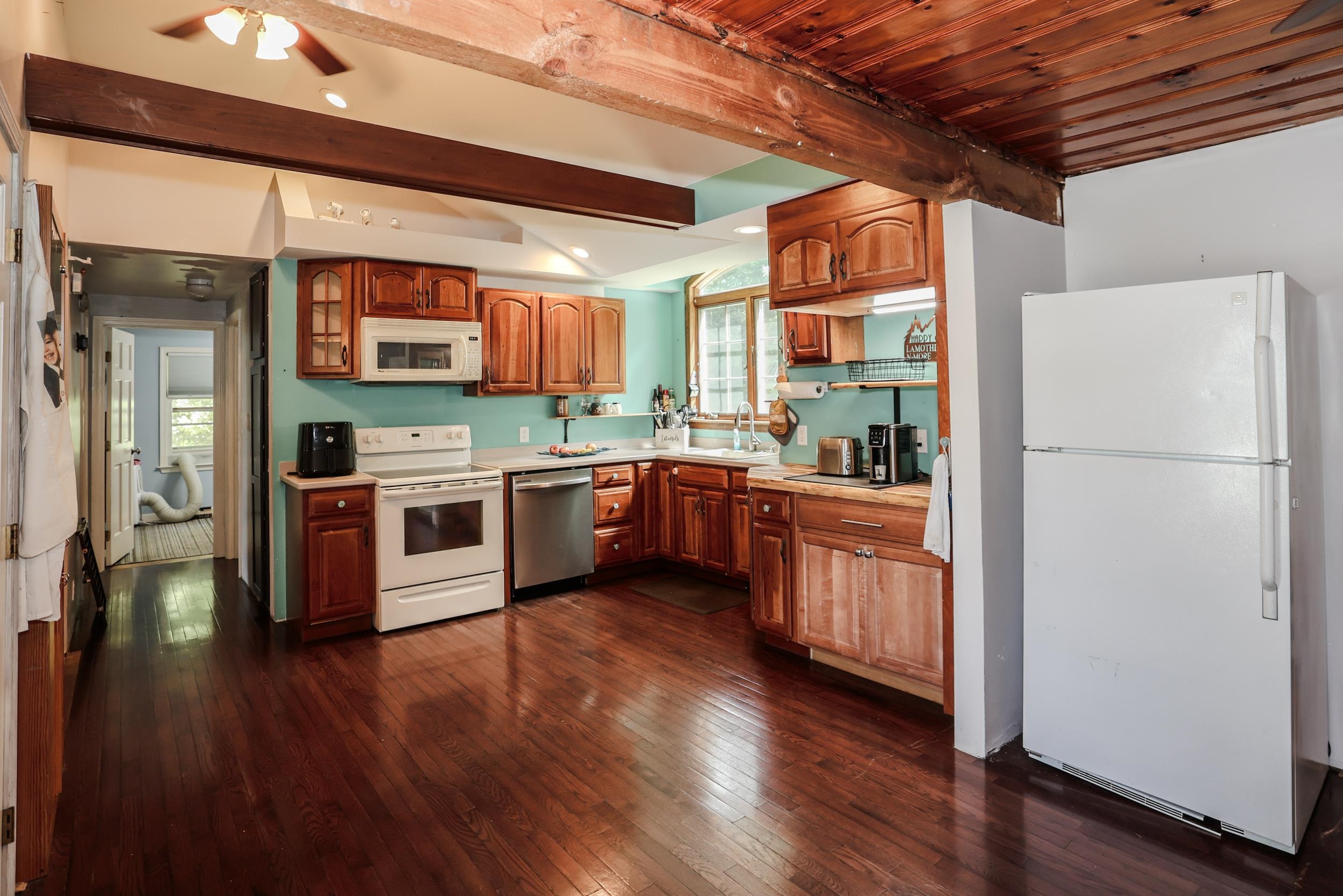 10 Kendall Pond Road Property Photo 3