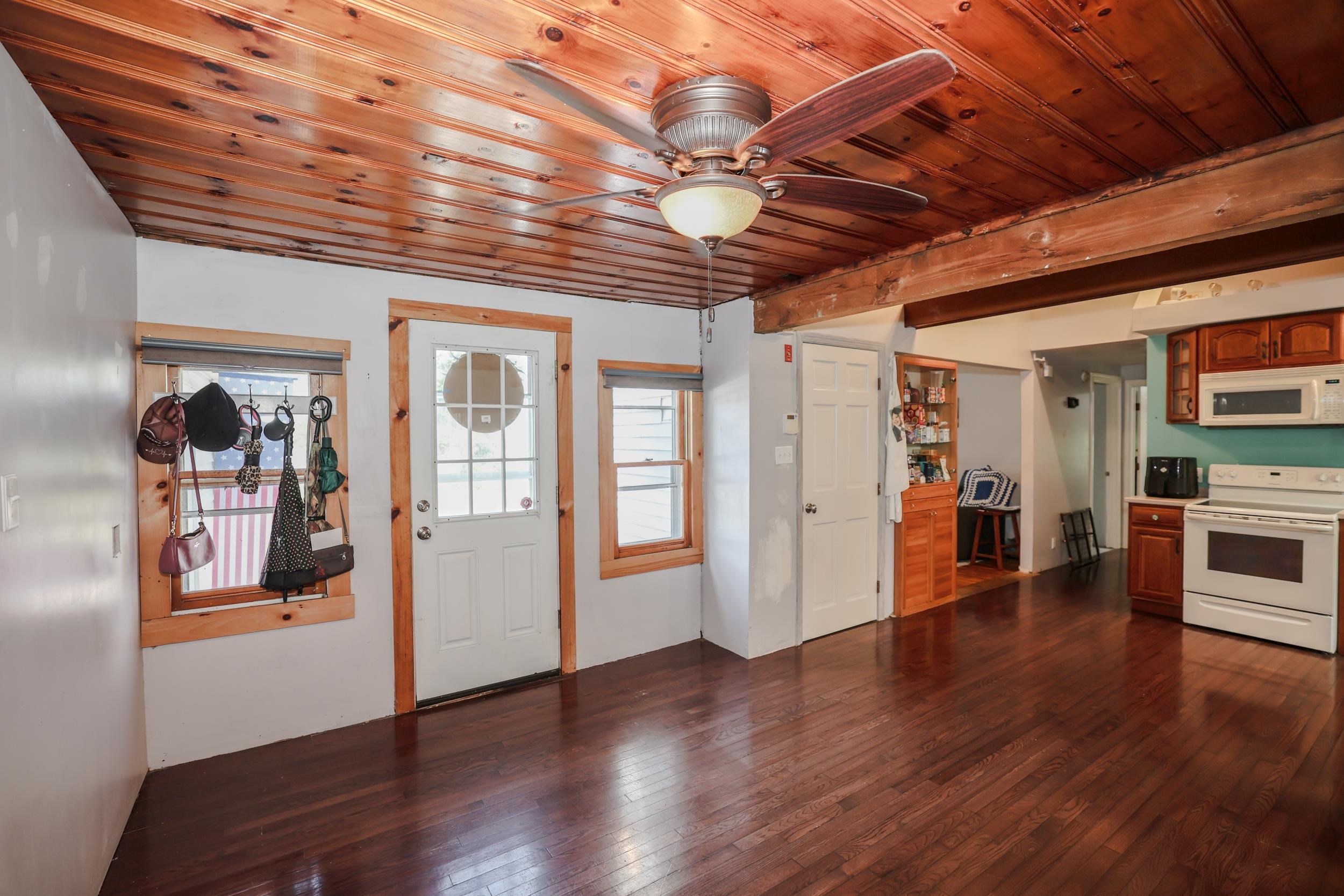 10 Kendall Pond Road Property Photo 5