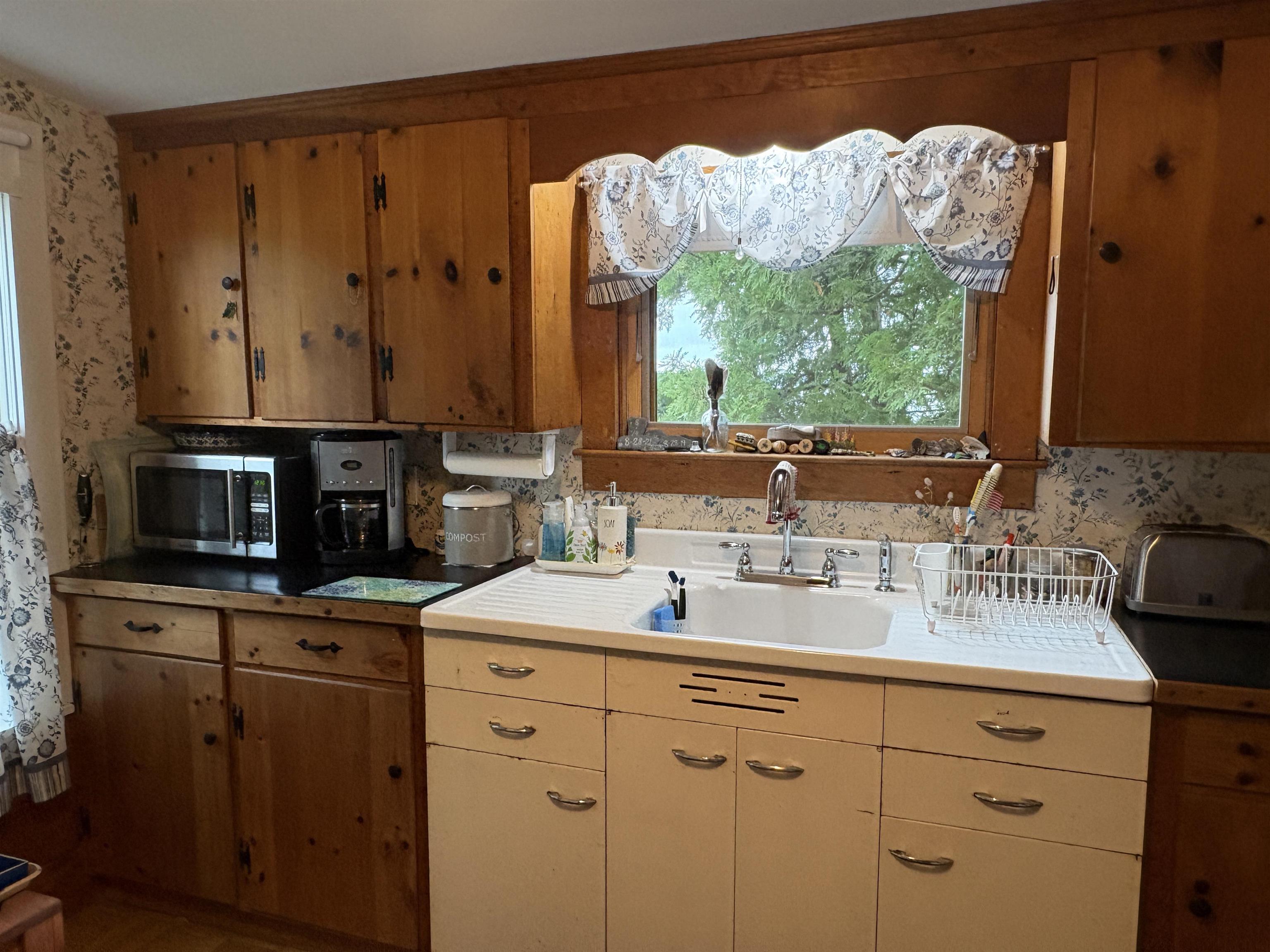 255 West Shore Road Property Photo 18