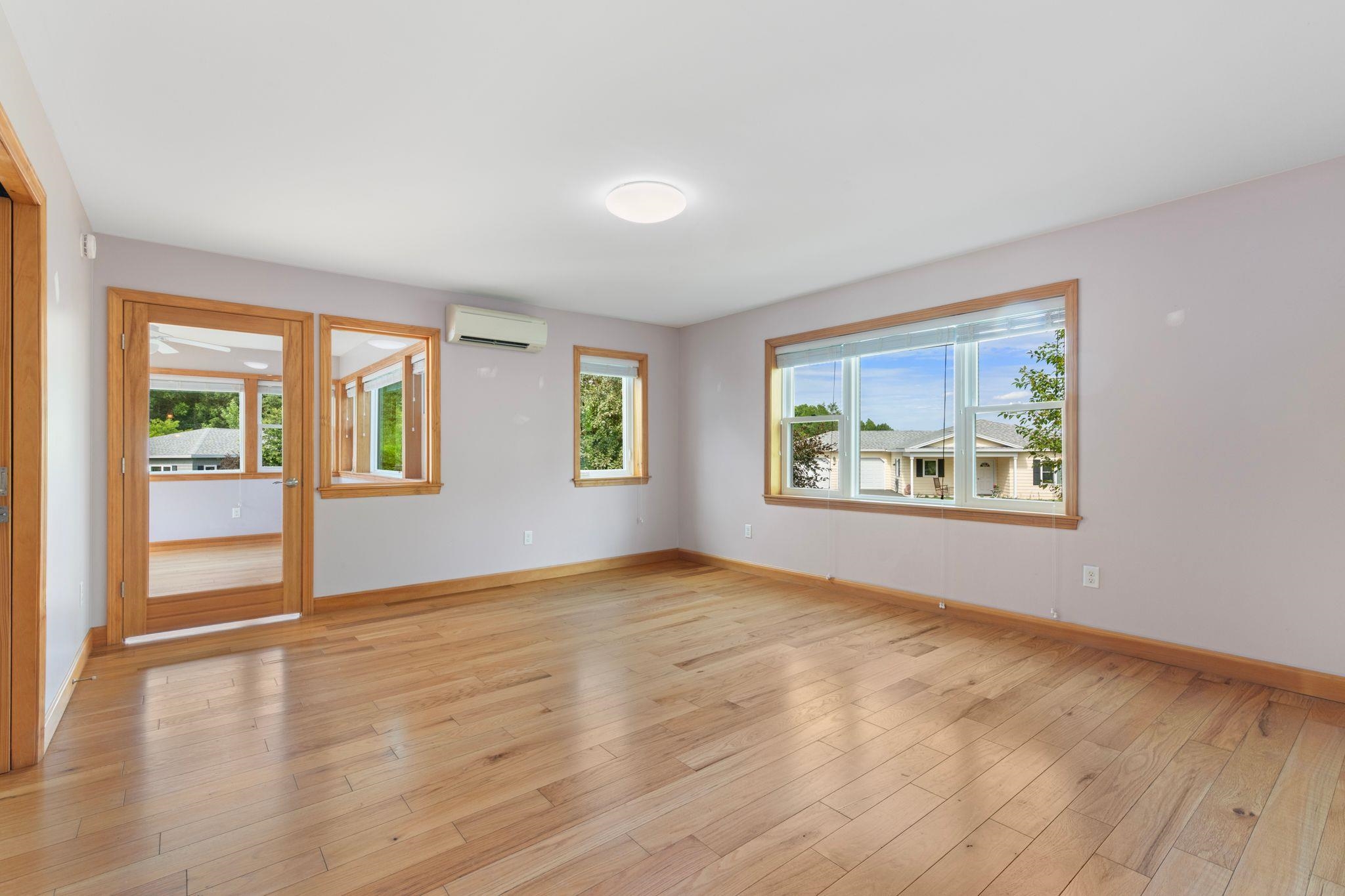 162 Buttonwood Drive Property Photo 8