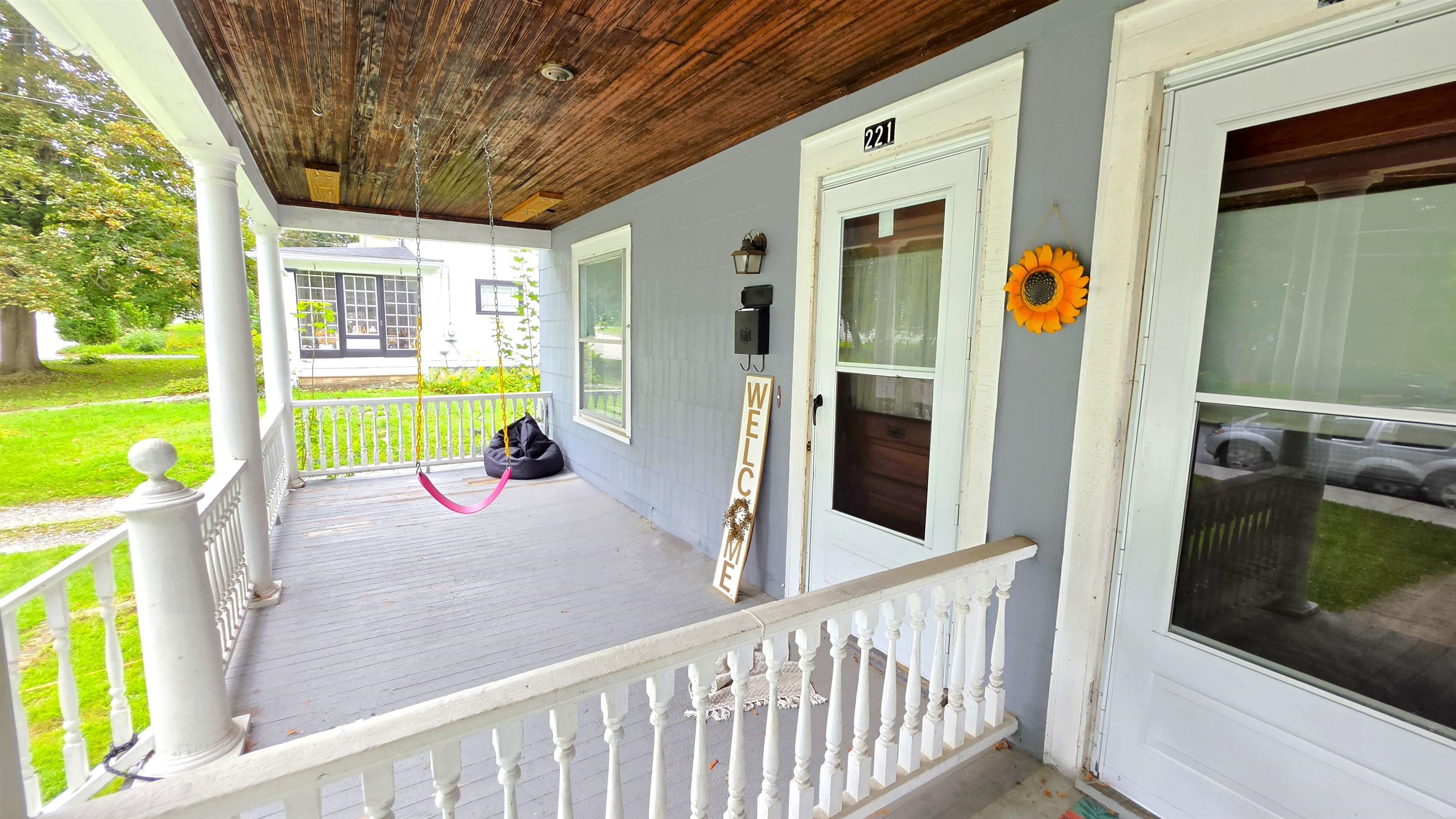 219-221 Washington Avenue Property Photo 4