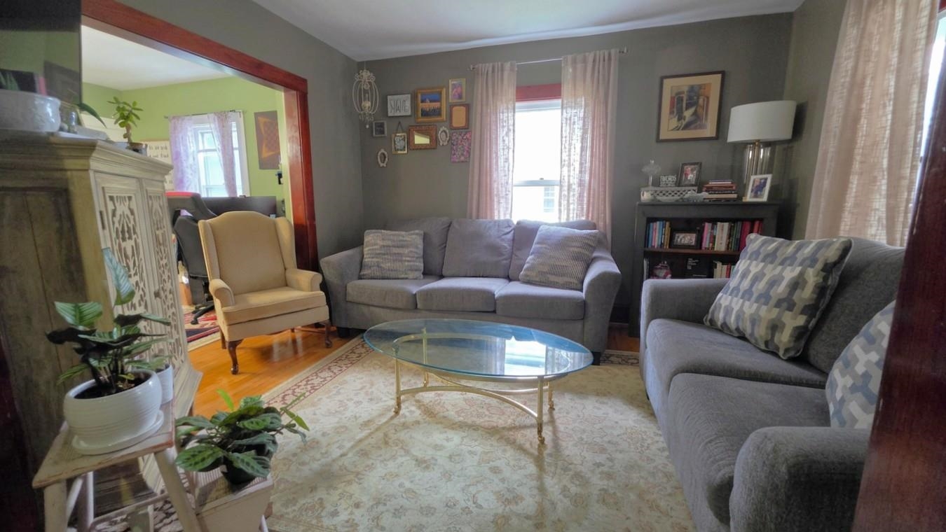219-221 Washington Avenue Property Photo 11