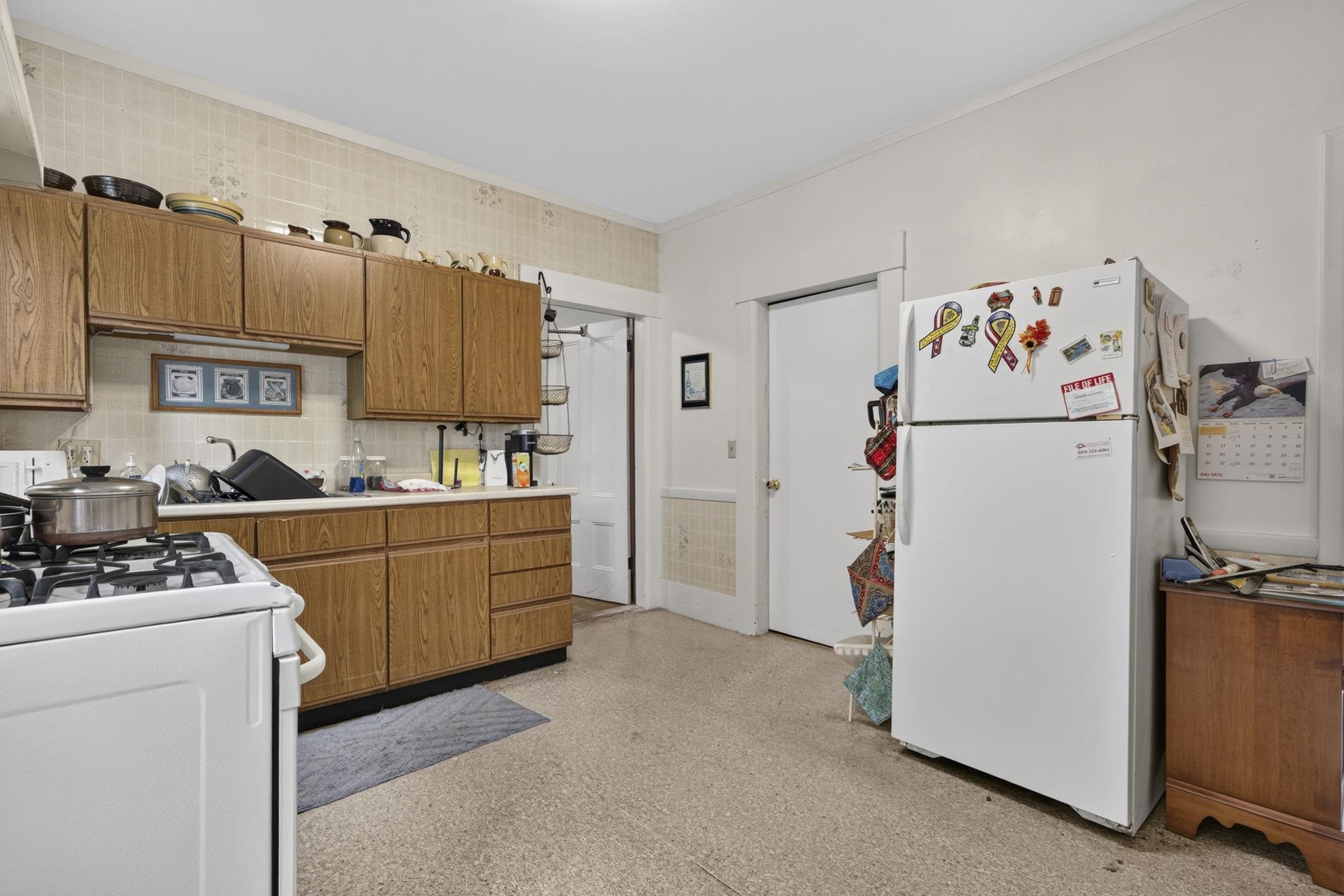 18 School Street Property Photo 6