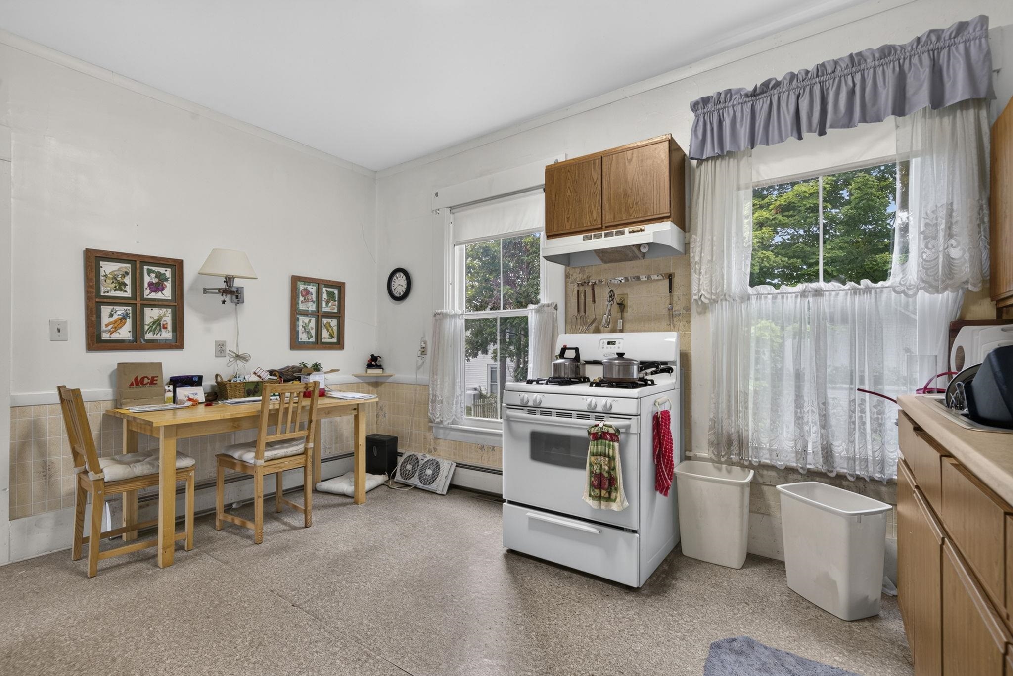 18 School Street Property Photo 7