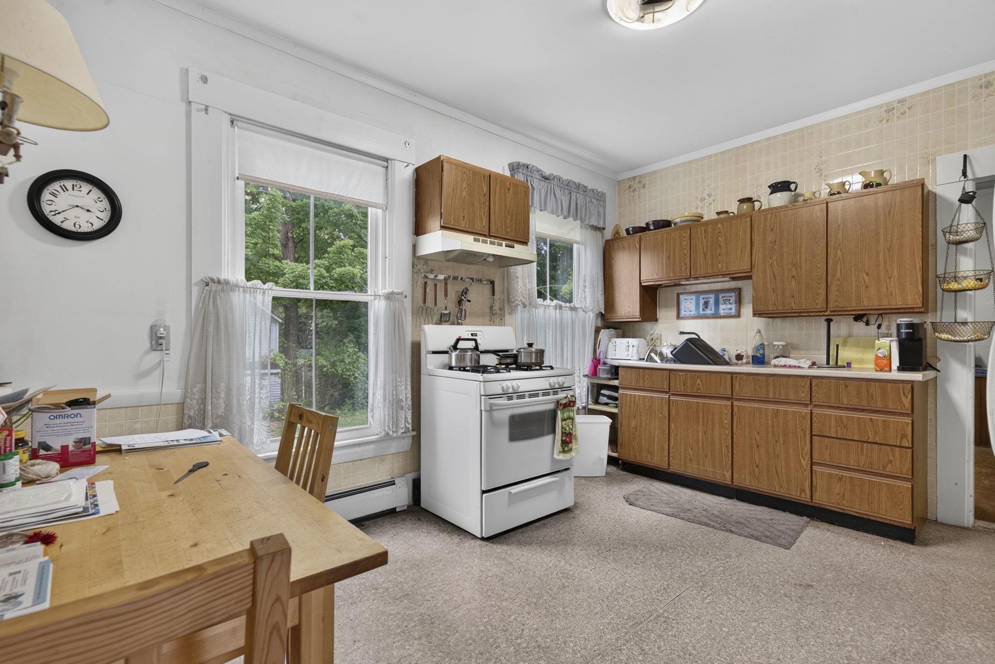 18 School Street Property Photo 8