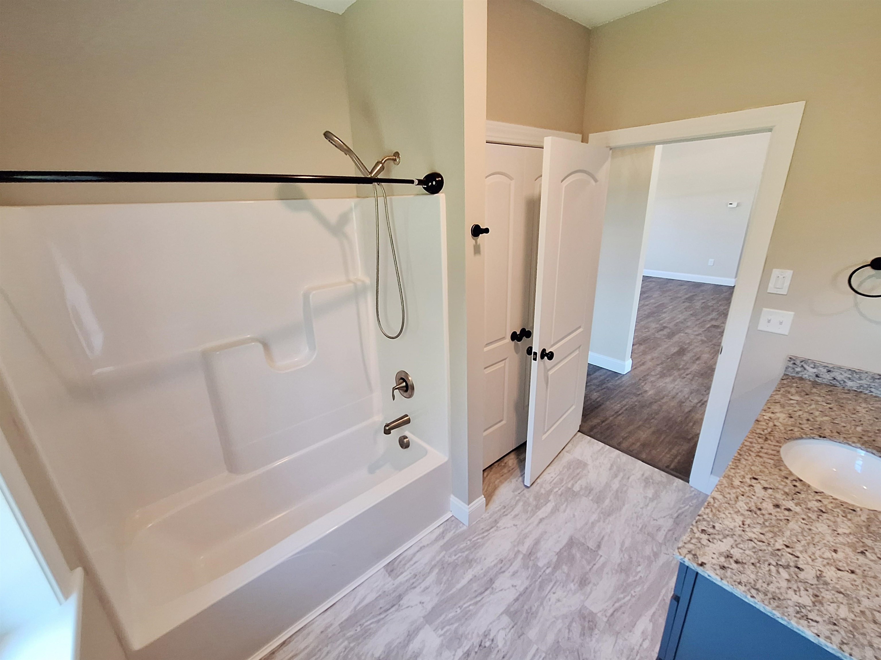 68 Firefly Lane Property Photo 22