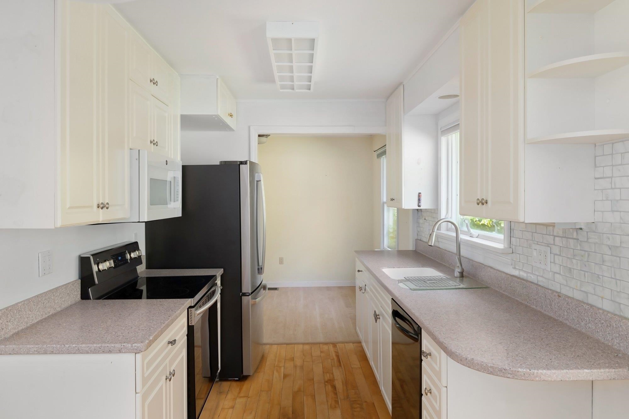25 Mills Avenue Property Photo 15