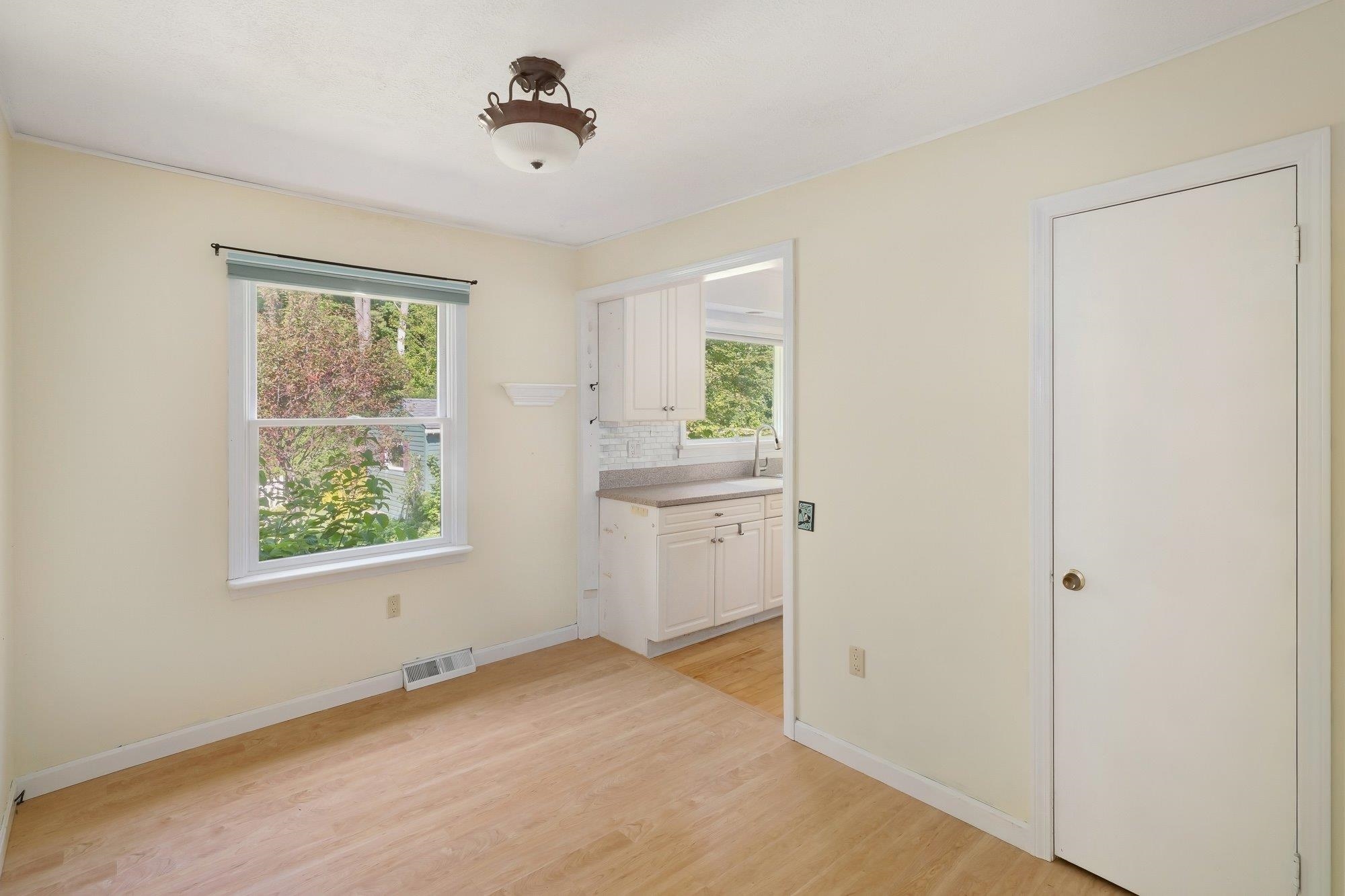 25 Mills Avenue Property Photo 31