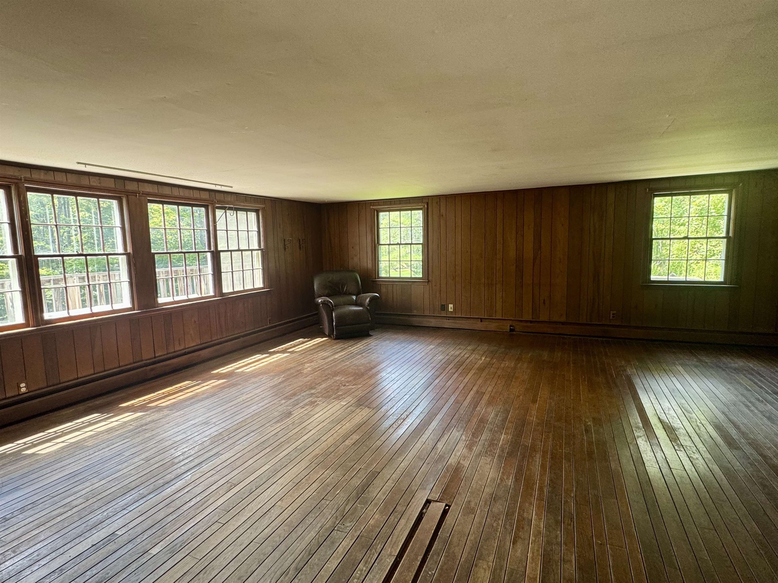 10523 Pomfret Road Property Photo 8