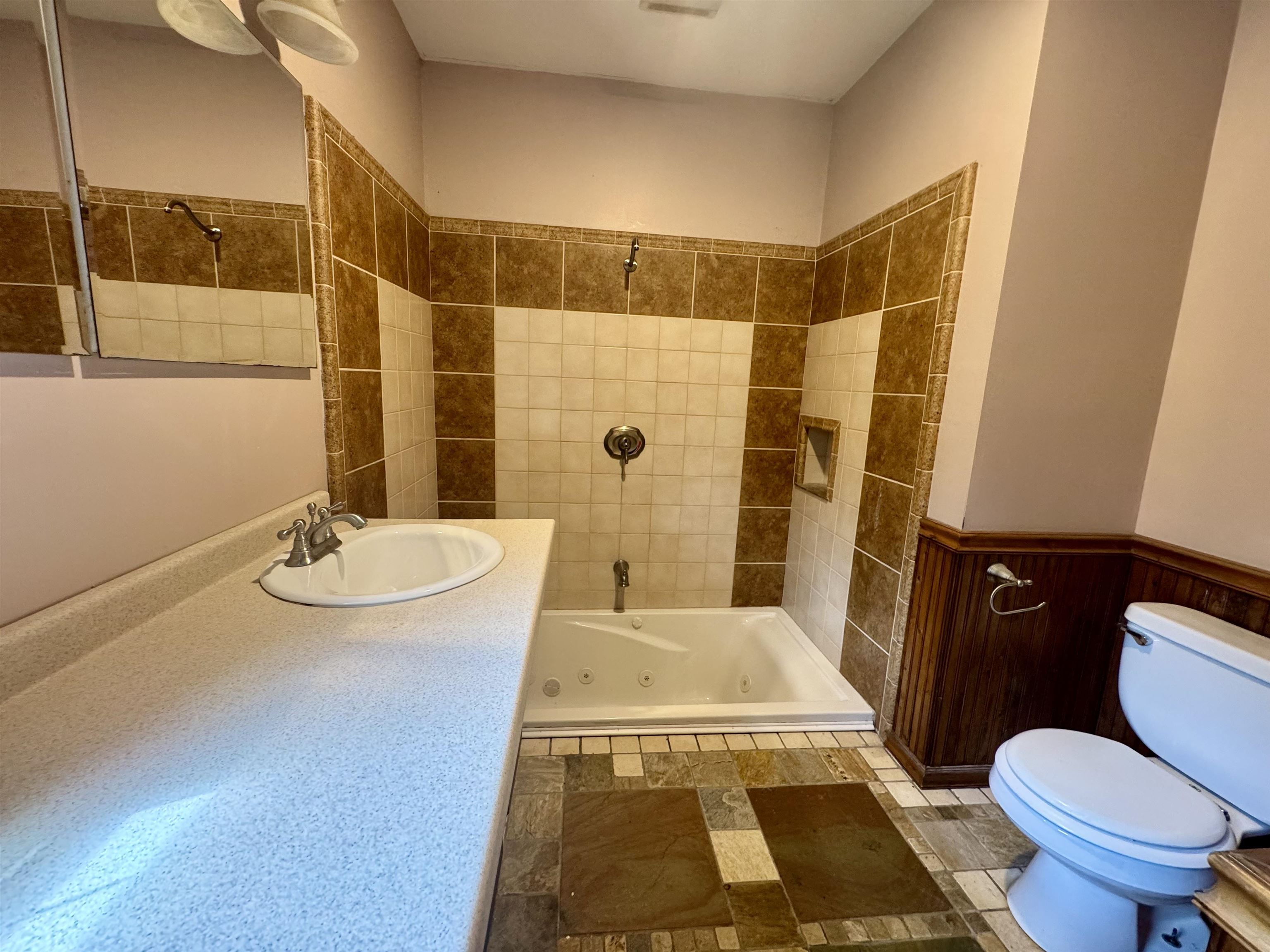10523 Pomfret Road Property Photo 14