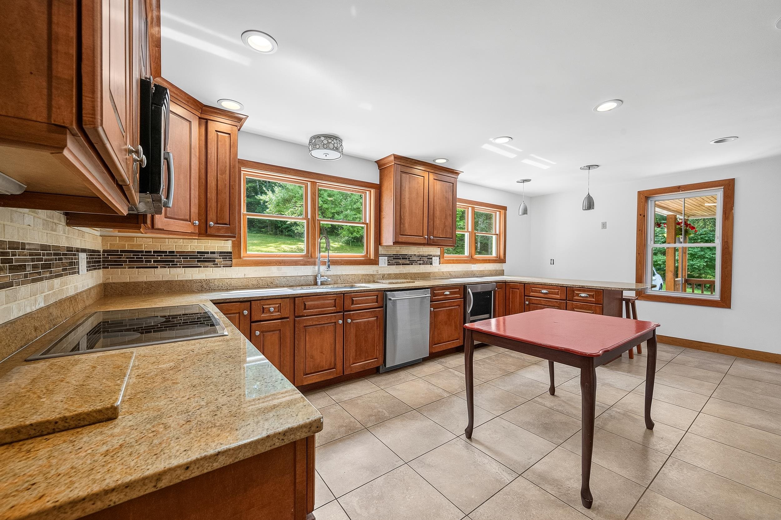 111 Stebbins Hill Road Property Photo 13