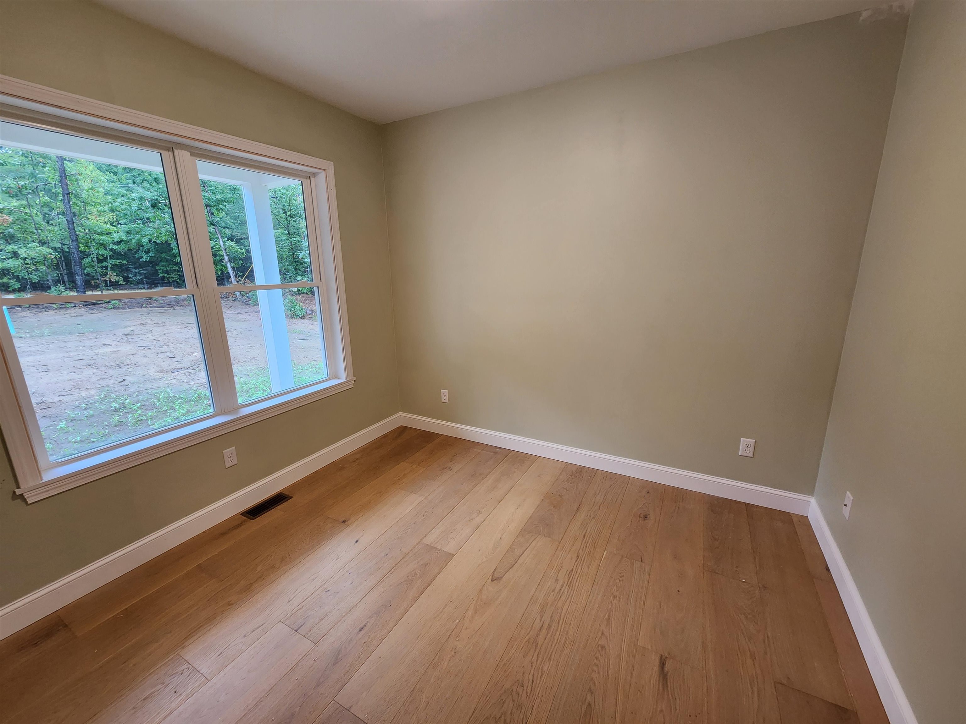 18 Lee Road Property Photo 10