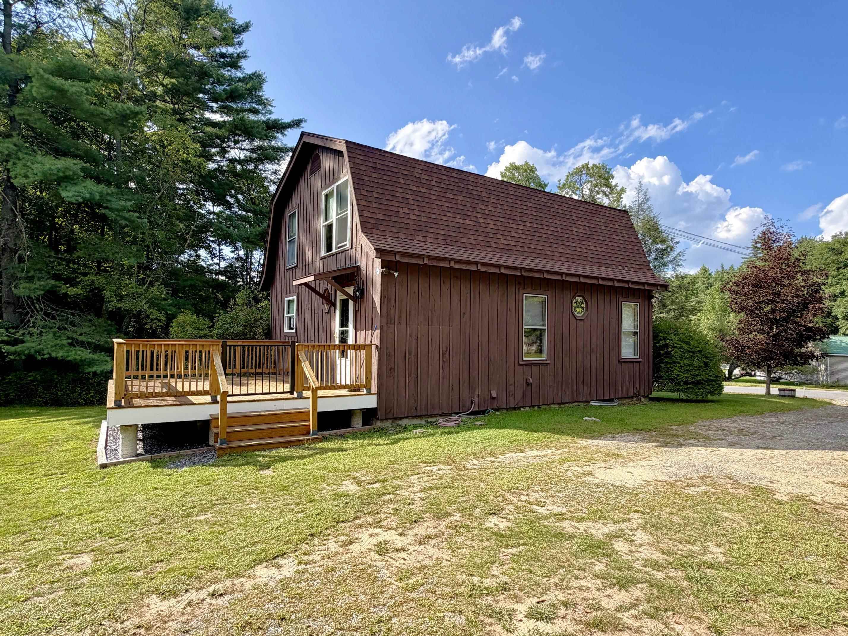 18 Deacons Lane Property Photo 2
