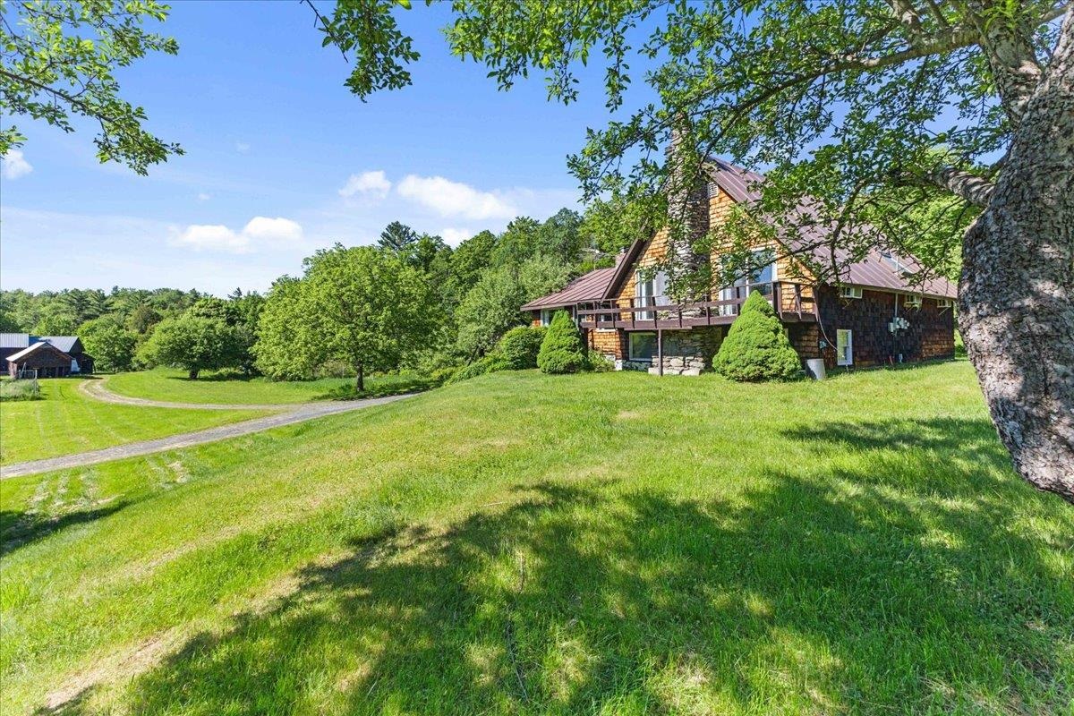 840 Sugar Hill Road Property Photo 2