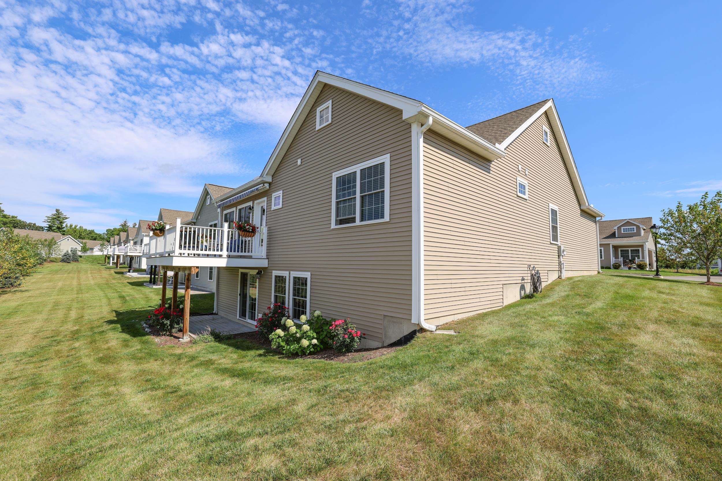 42 Toby Circle Property Photo 6