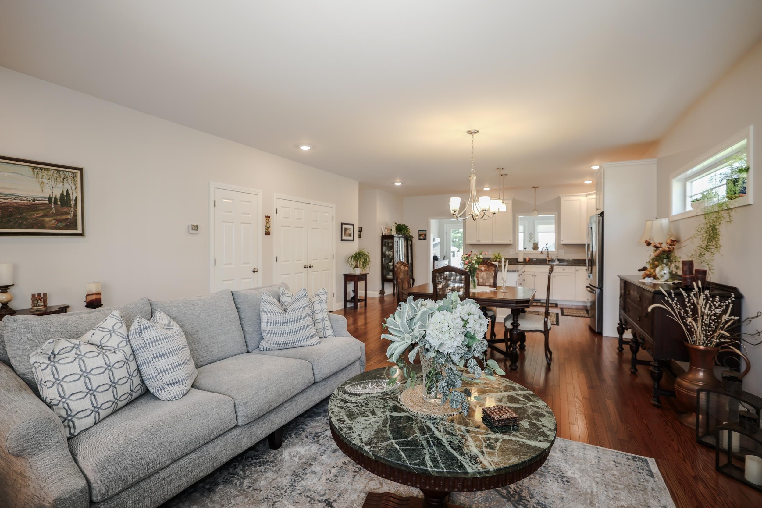 42 Toby Circle Property Photo 18
