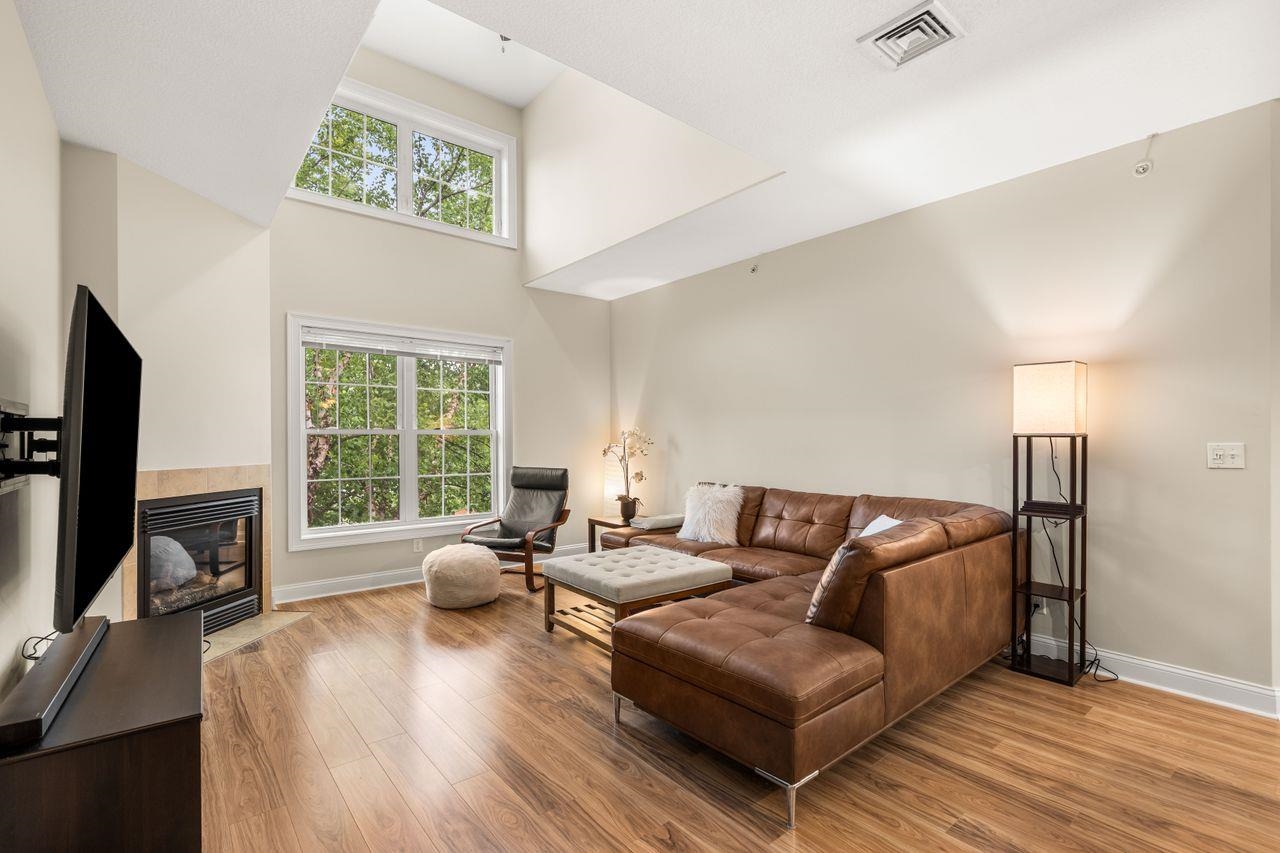 17 Roundabout Way Property Photo 1