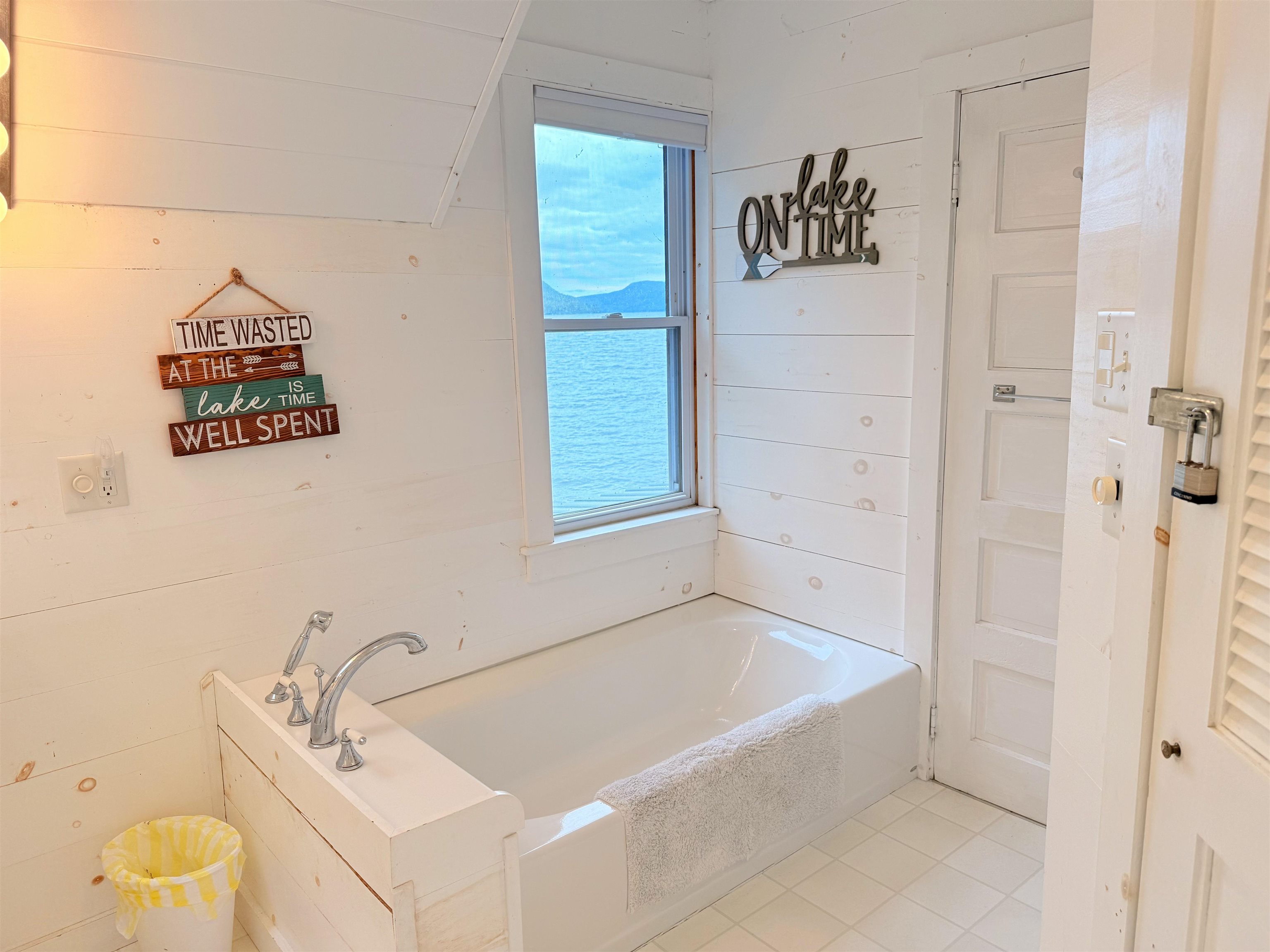 648 Vt Route 5a Property Photo 24