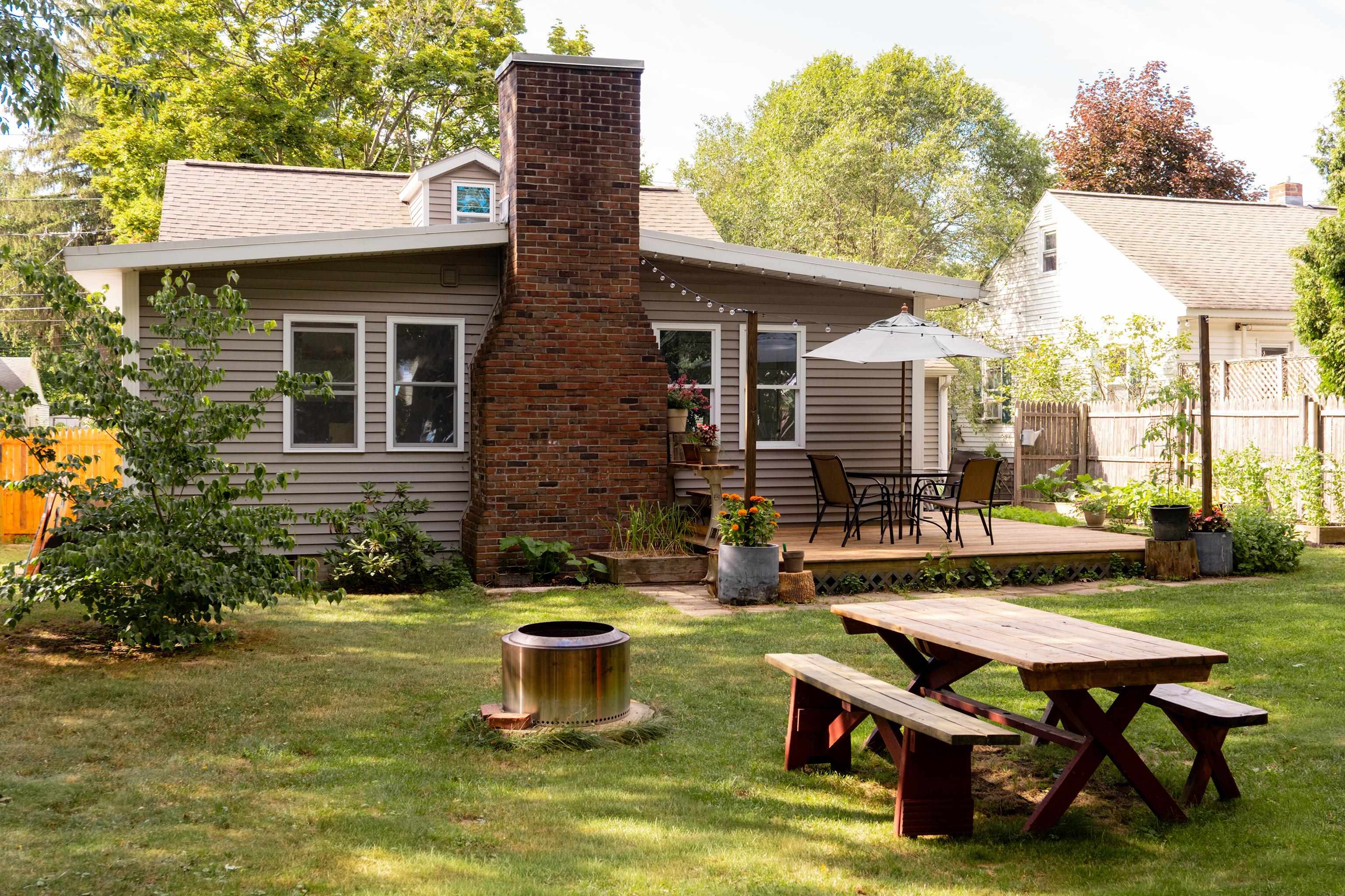 133 Woodbury Road Property Photo 5