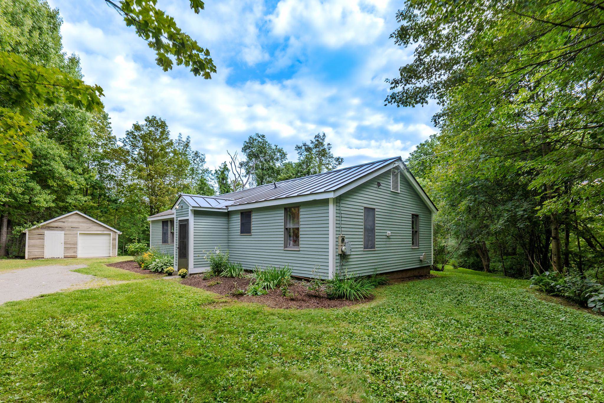 319 Back Mountain Road Property Photo 2