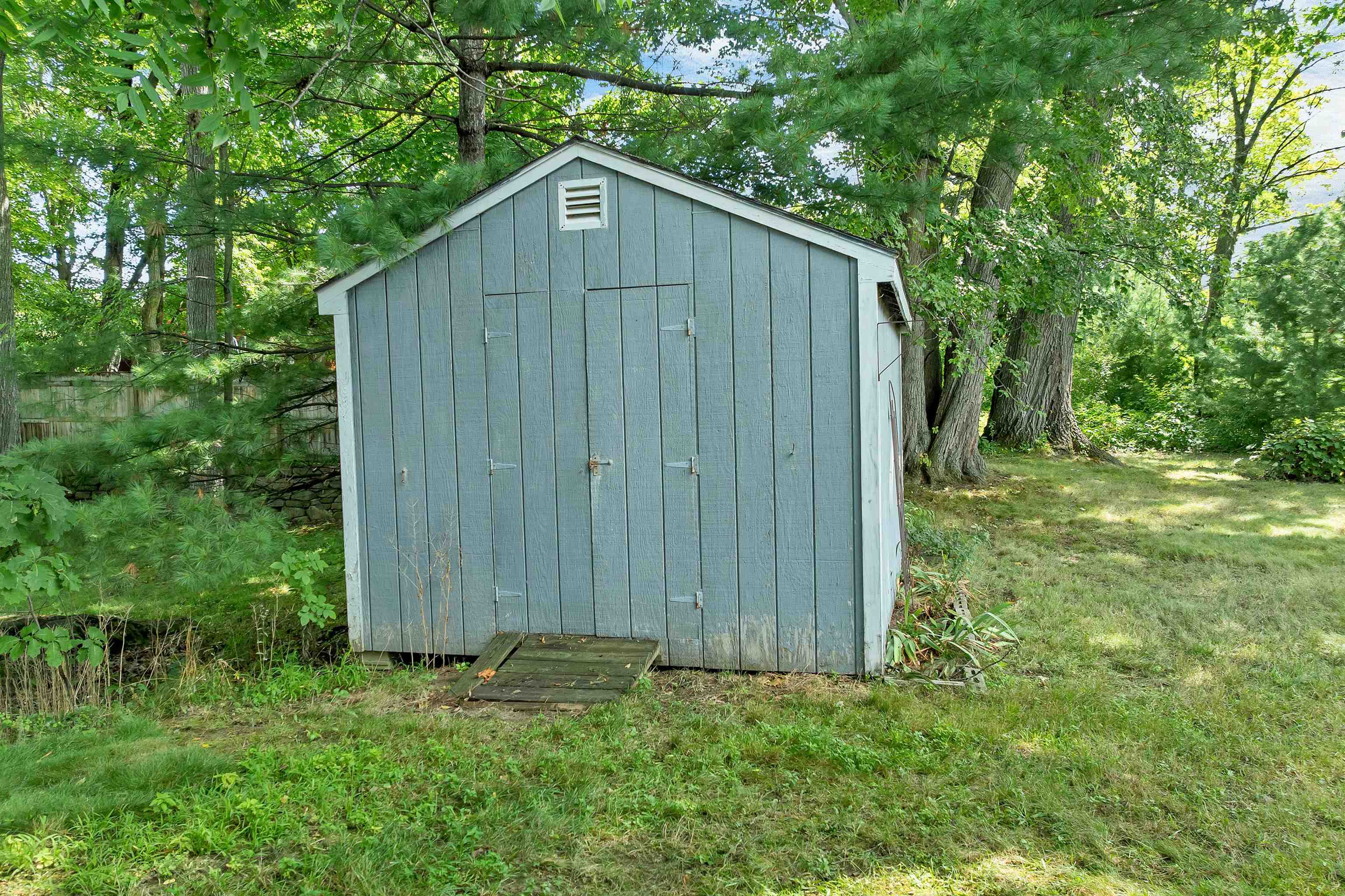 36 Rowell Street Property Photo 8