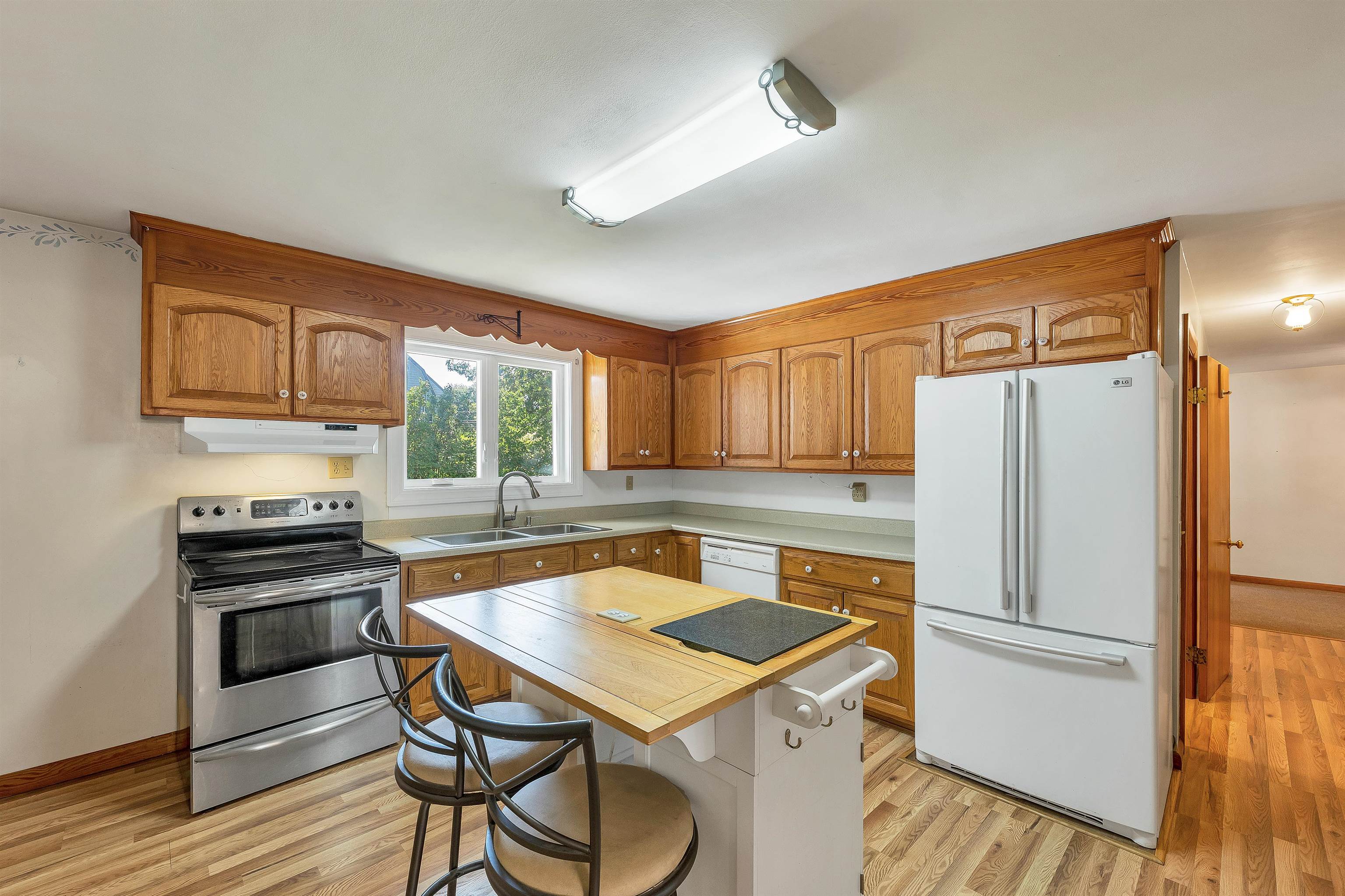 36 Rowell Street Property Photo 14