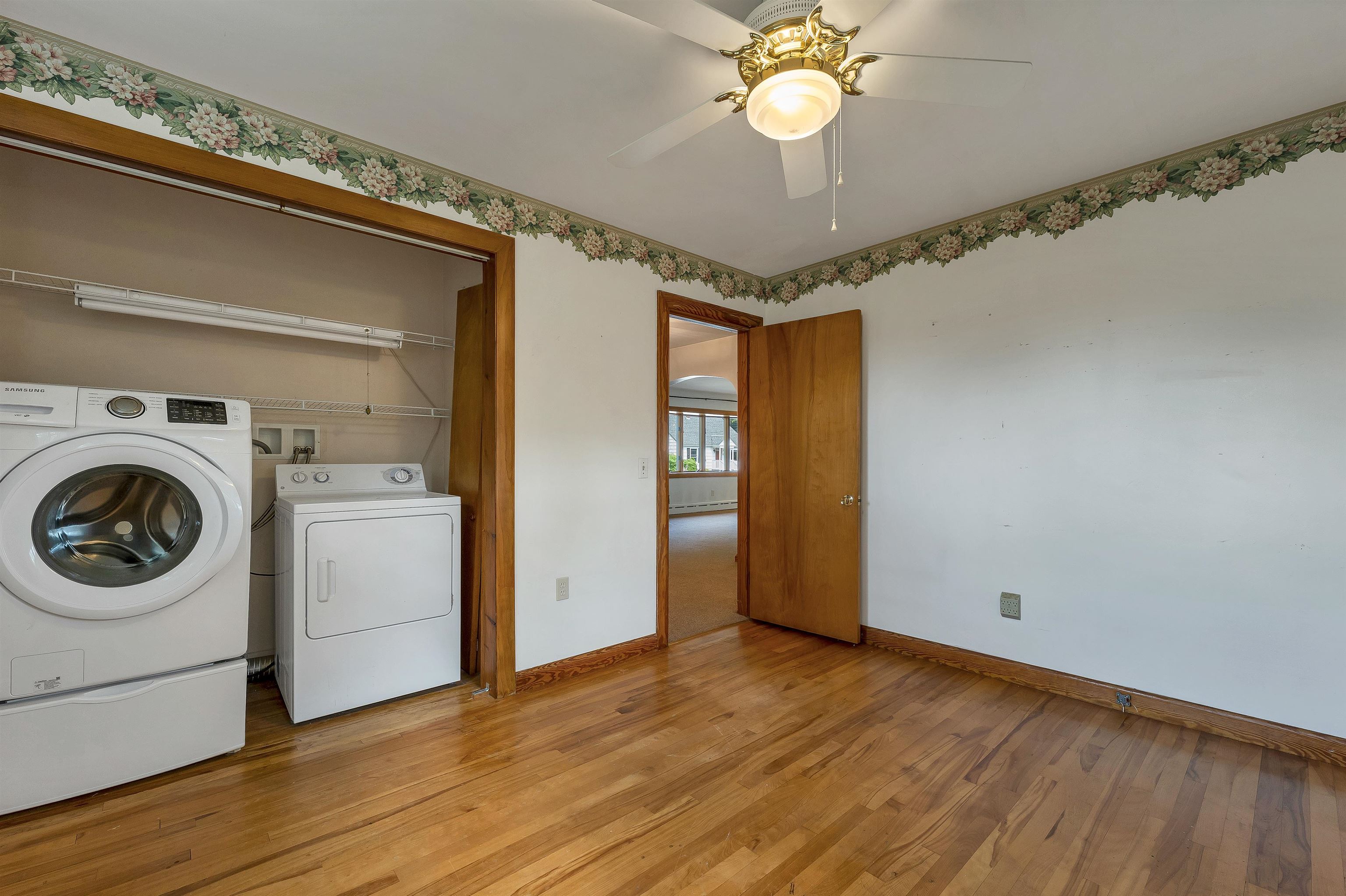36 Rowell Street Property Photo 38