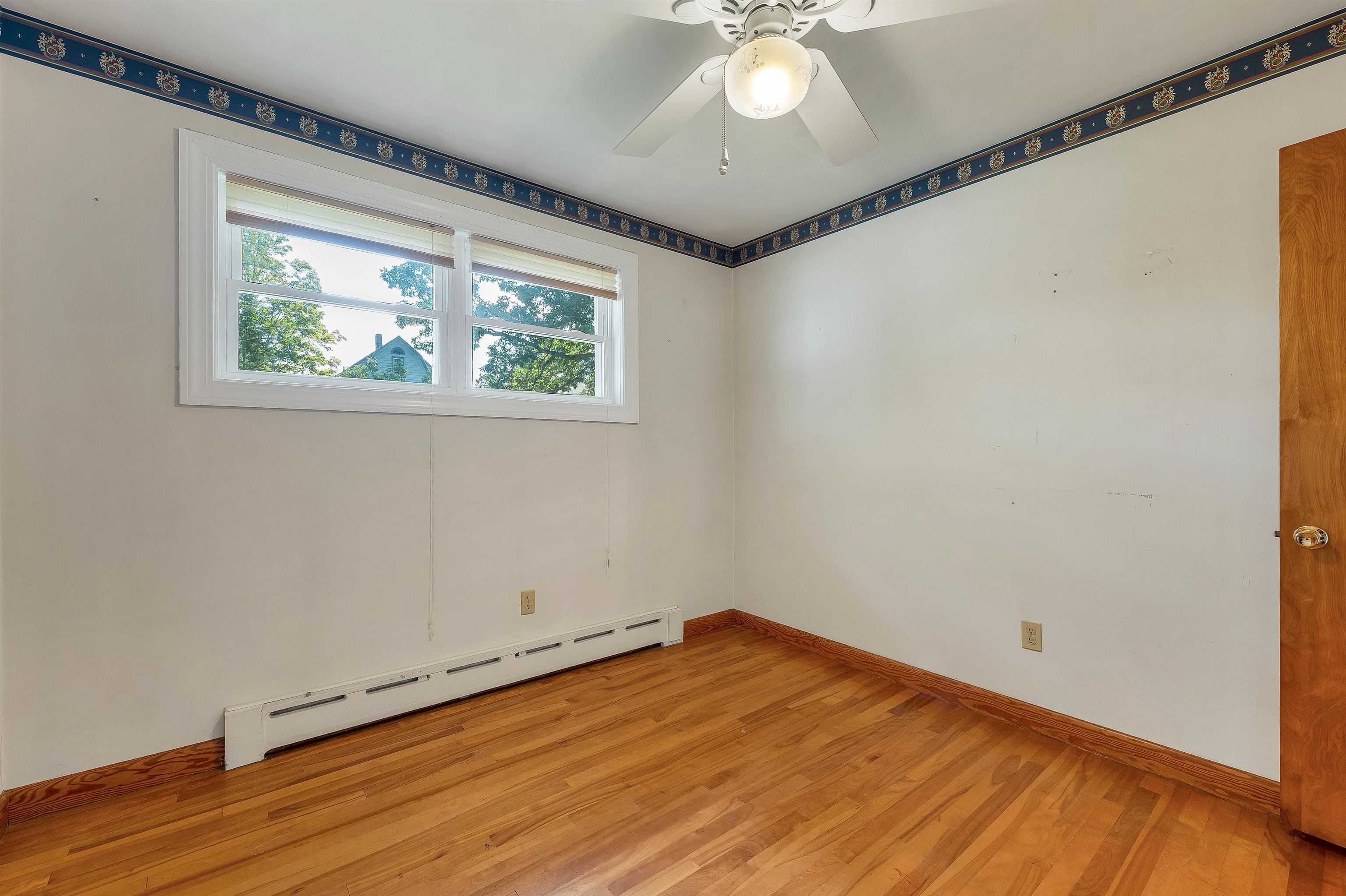 36 Rowell Street Property Photo 42