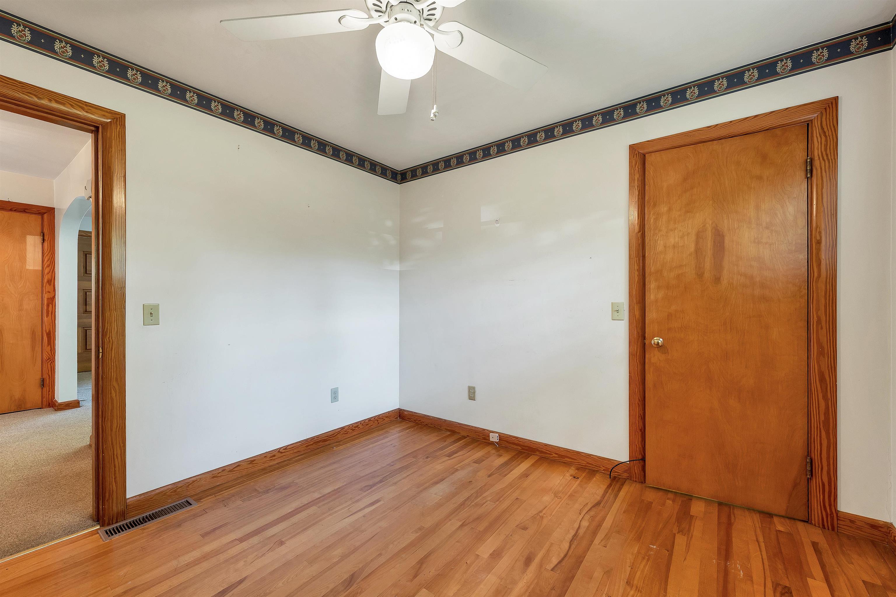 36 Rowell Street Property Photo 43