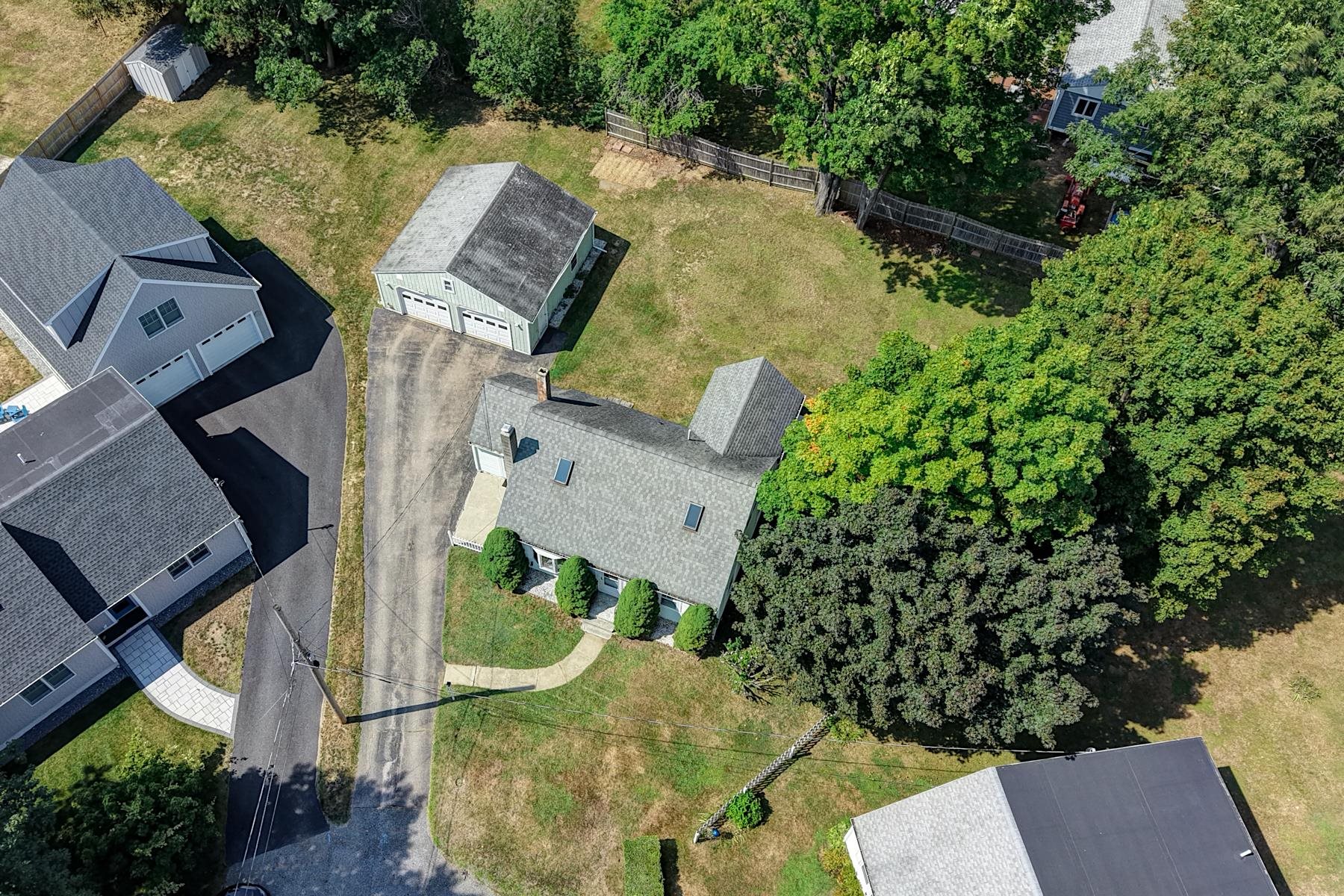 3 Douglas Circle Property Photo 4