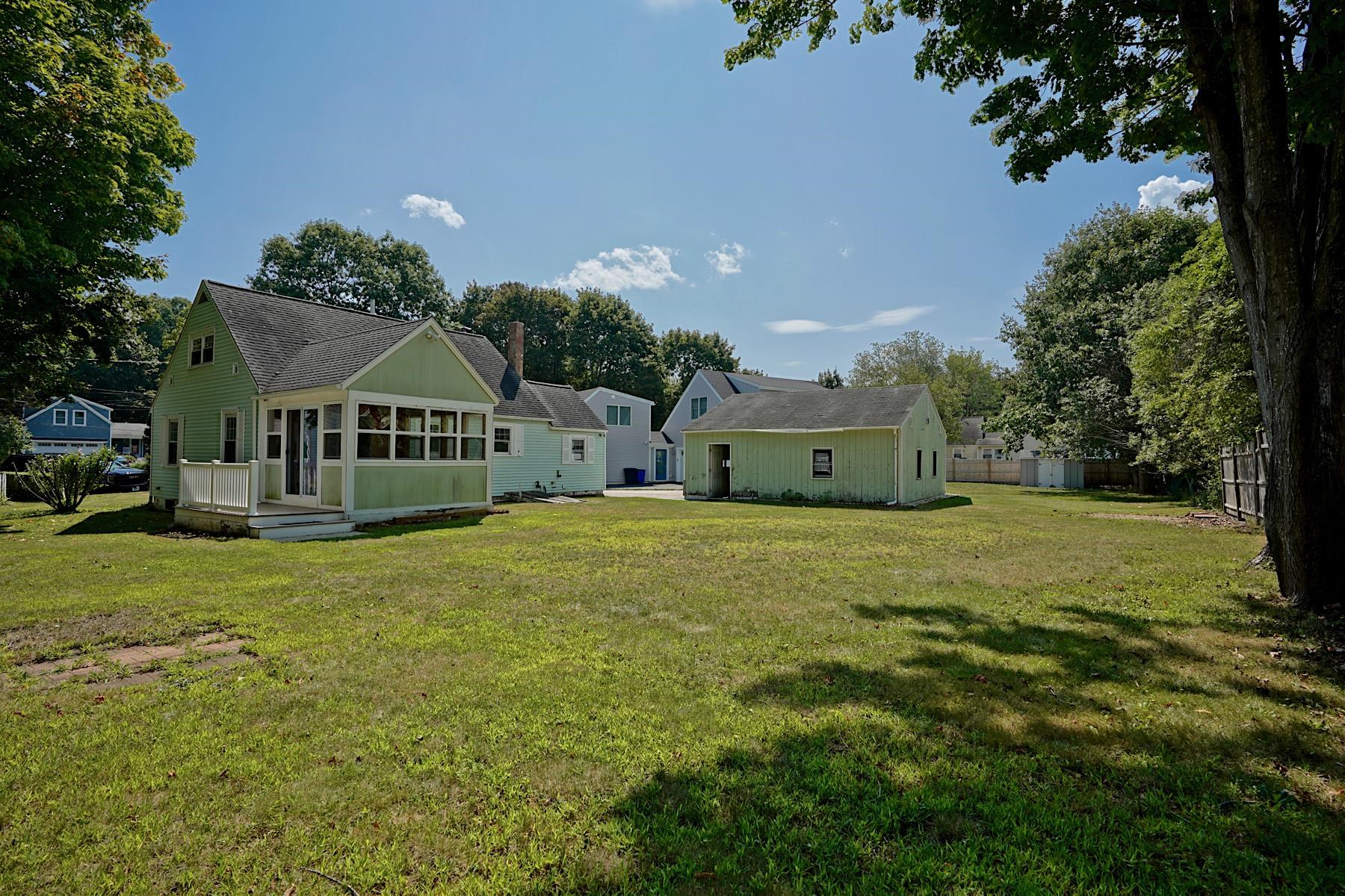 3 Douglas Circle Property Photo 6