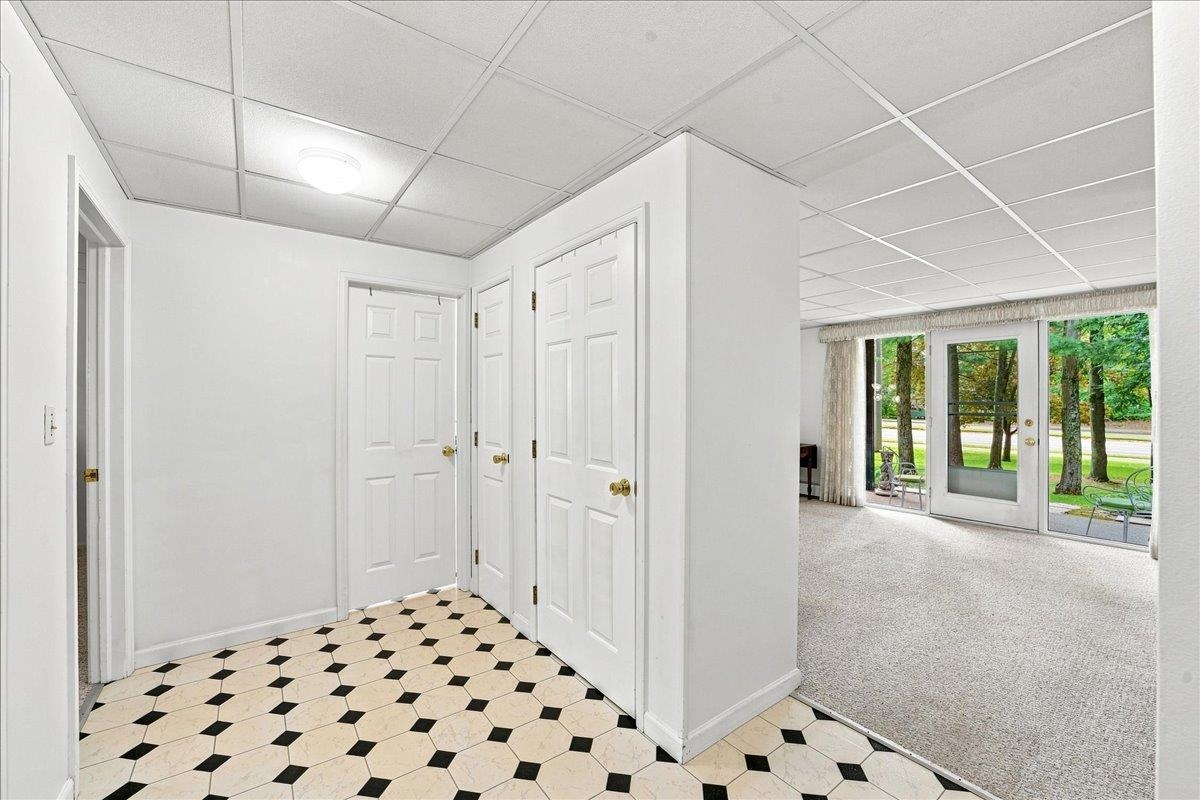 100 Kennedy Drive Property Photo 4