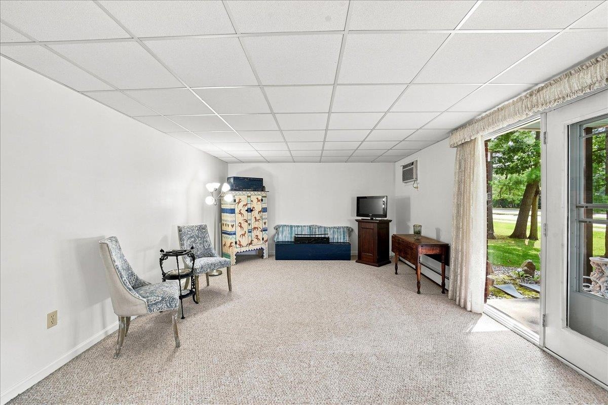 100 Kennedy Drive Property Photo 6