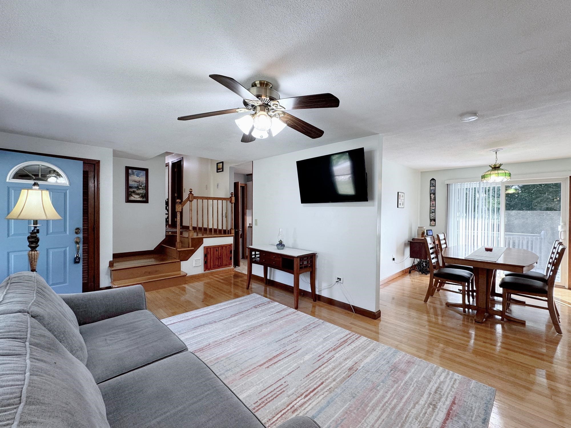 6 Quincy Lane Property Photo 9